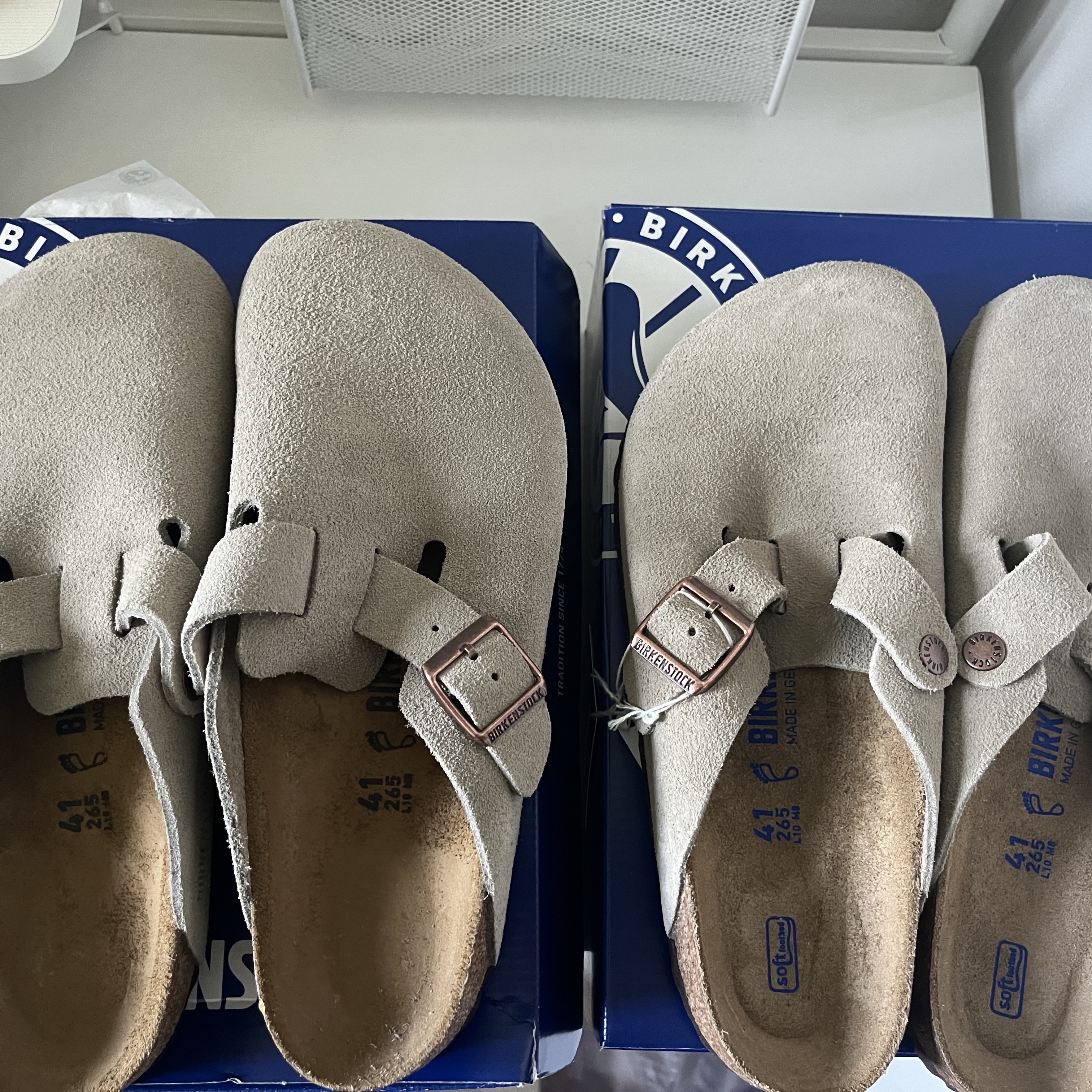Birkenstock Boston Suede Leather Taupe - Regular, Birkenstock Boston Soft Footbed Taupe - Regular 착용 스타일