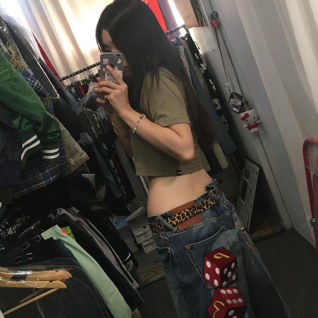 Palace x Evisu Shorts Denim - 24SS, Supreme x Toy Machine Webbing Belt Leopard - 24SS 착용 스타일 - 1