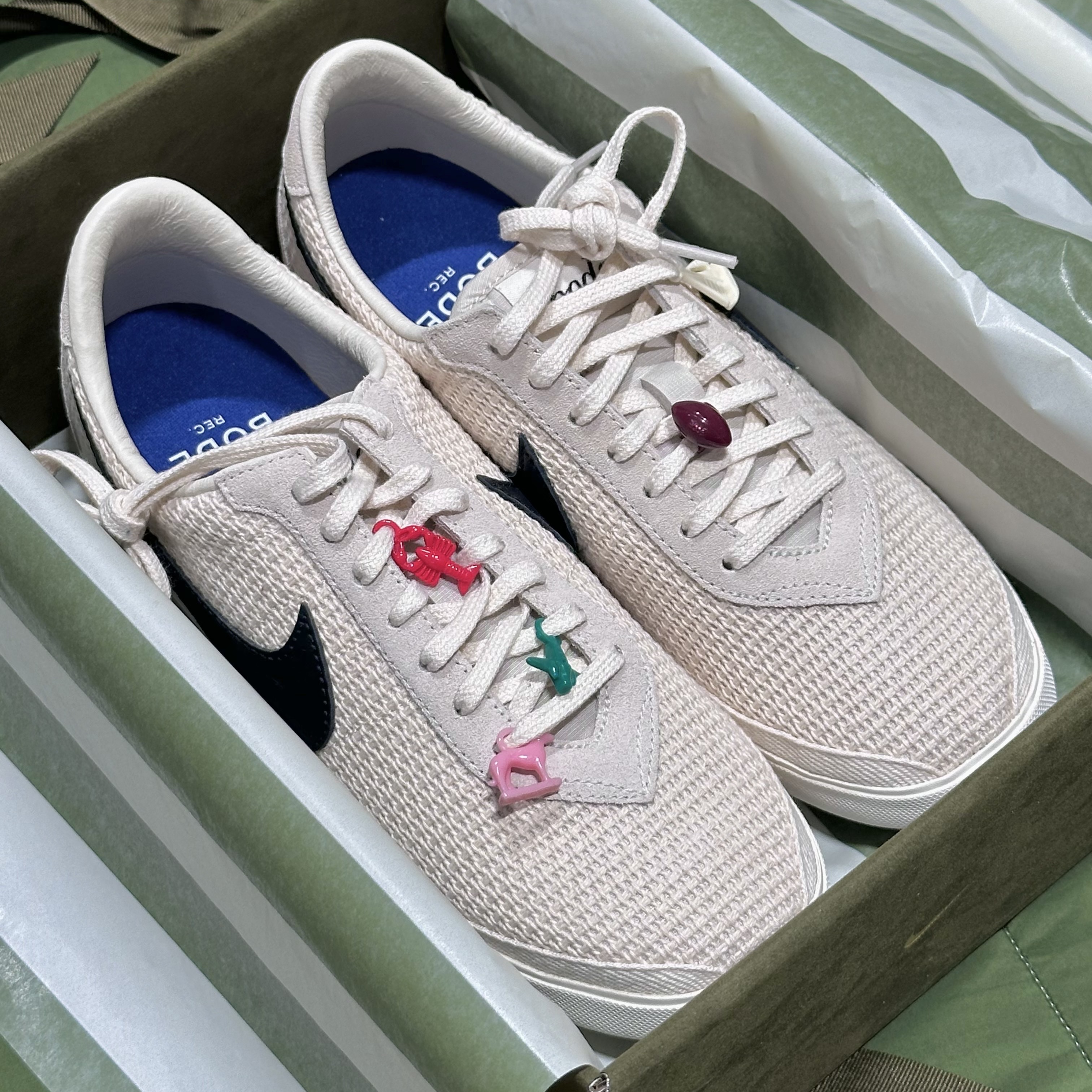 Nike x Bode Astrograbber SP Light Cream and Black, Nike x Bode Astrograbber SP Black and Coconut Milk 착용 스타일 - 1