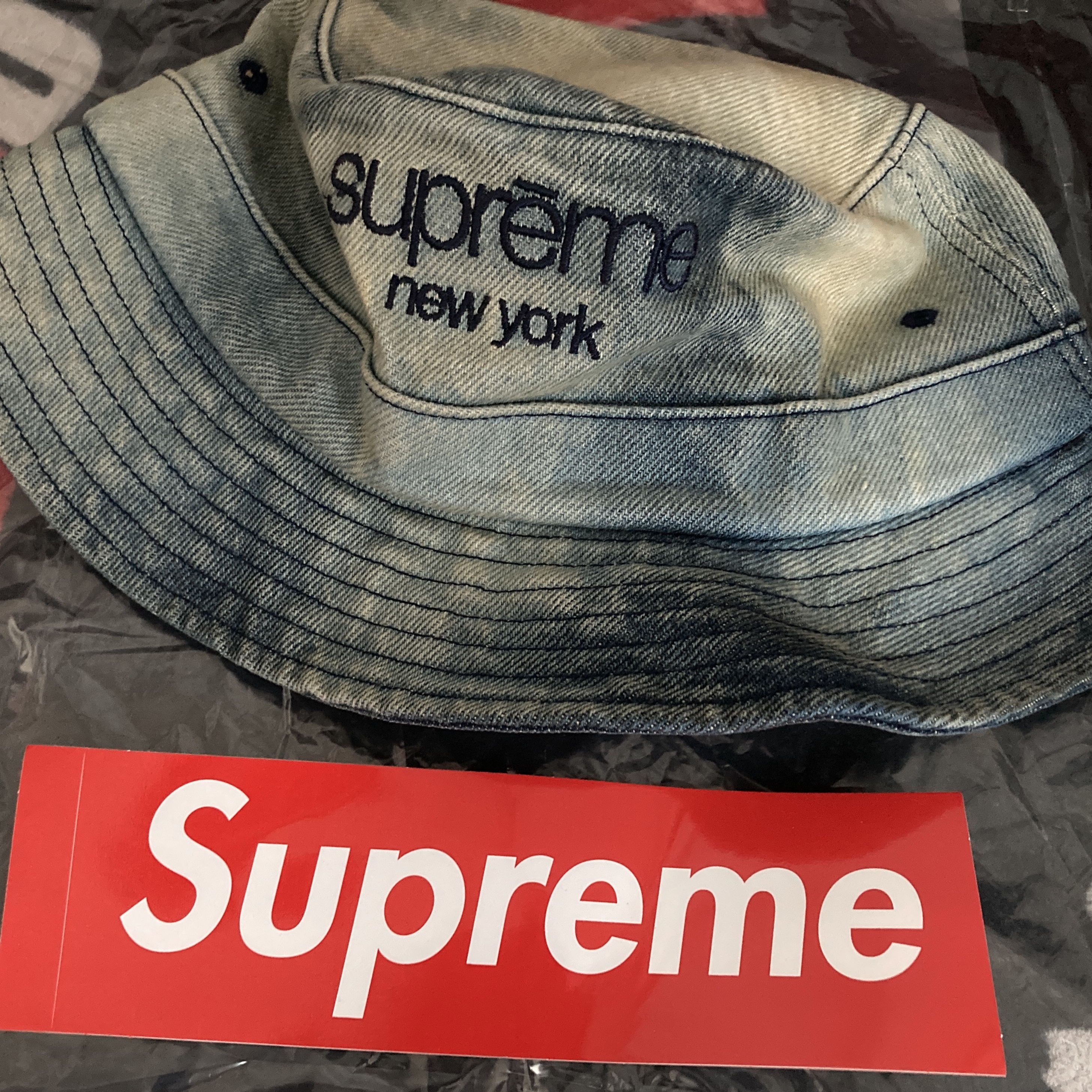Supreme Chino Twill Crusher Dirty Indigo - 24SS 착용 스타일 - 3