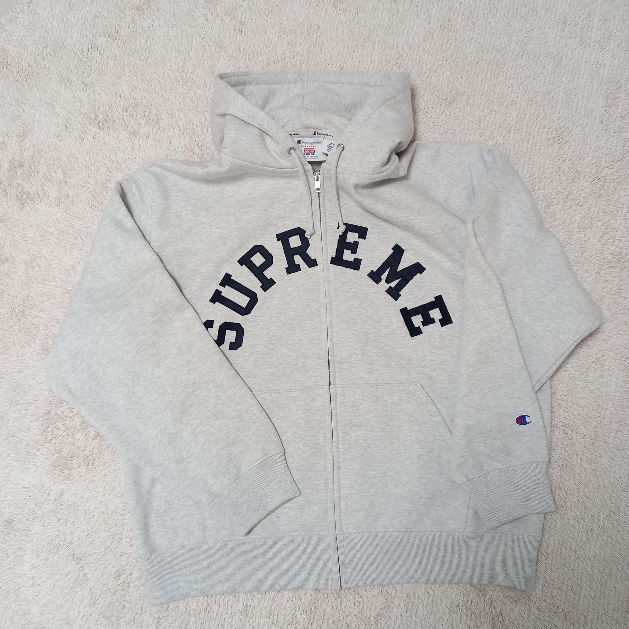 Supreme x Champion Zip Up Hooded Sweatshirt Ash Grey - 24SS 착용 스타일 - 3
