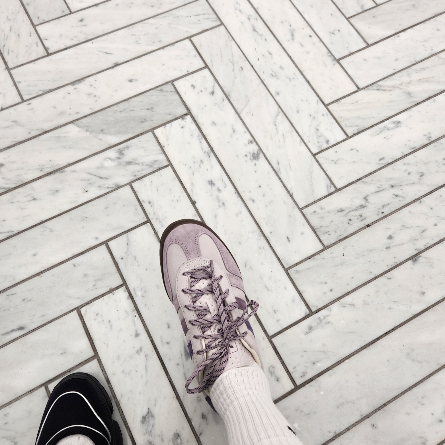 Adidas x Kith Gazelle Indoor Ash Purple Ice Purple 착용 스타일