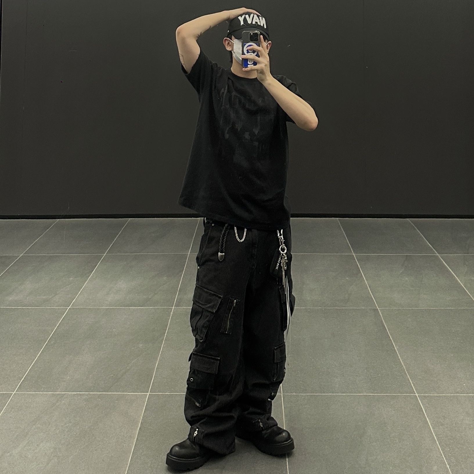 Human Made Military Card Case Black 착용 스타일 - 2