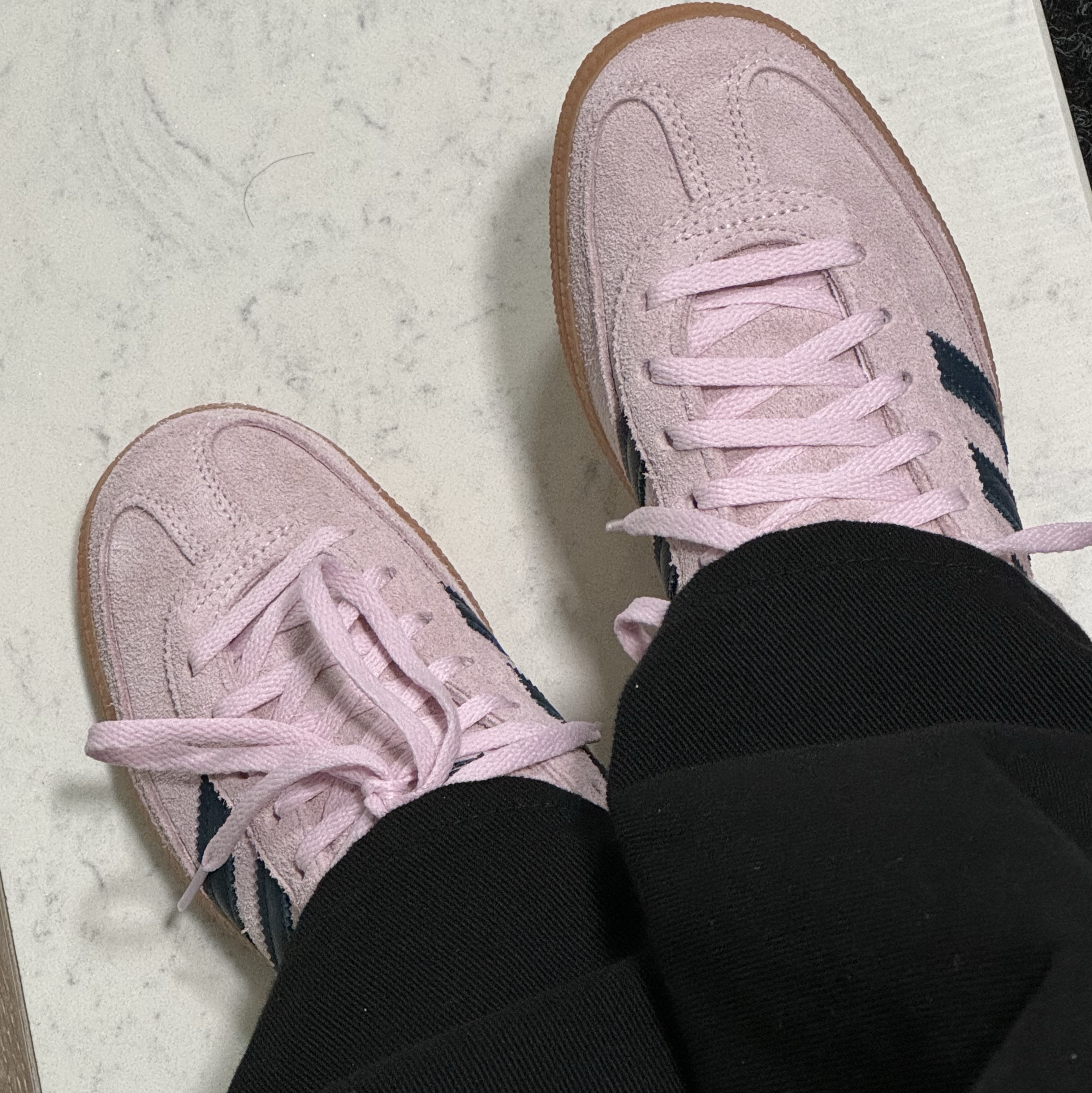 (W) Adidas Spezial Handball Clear Pink 착용 스타일 - 1