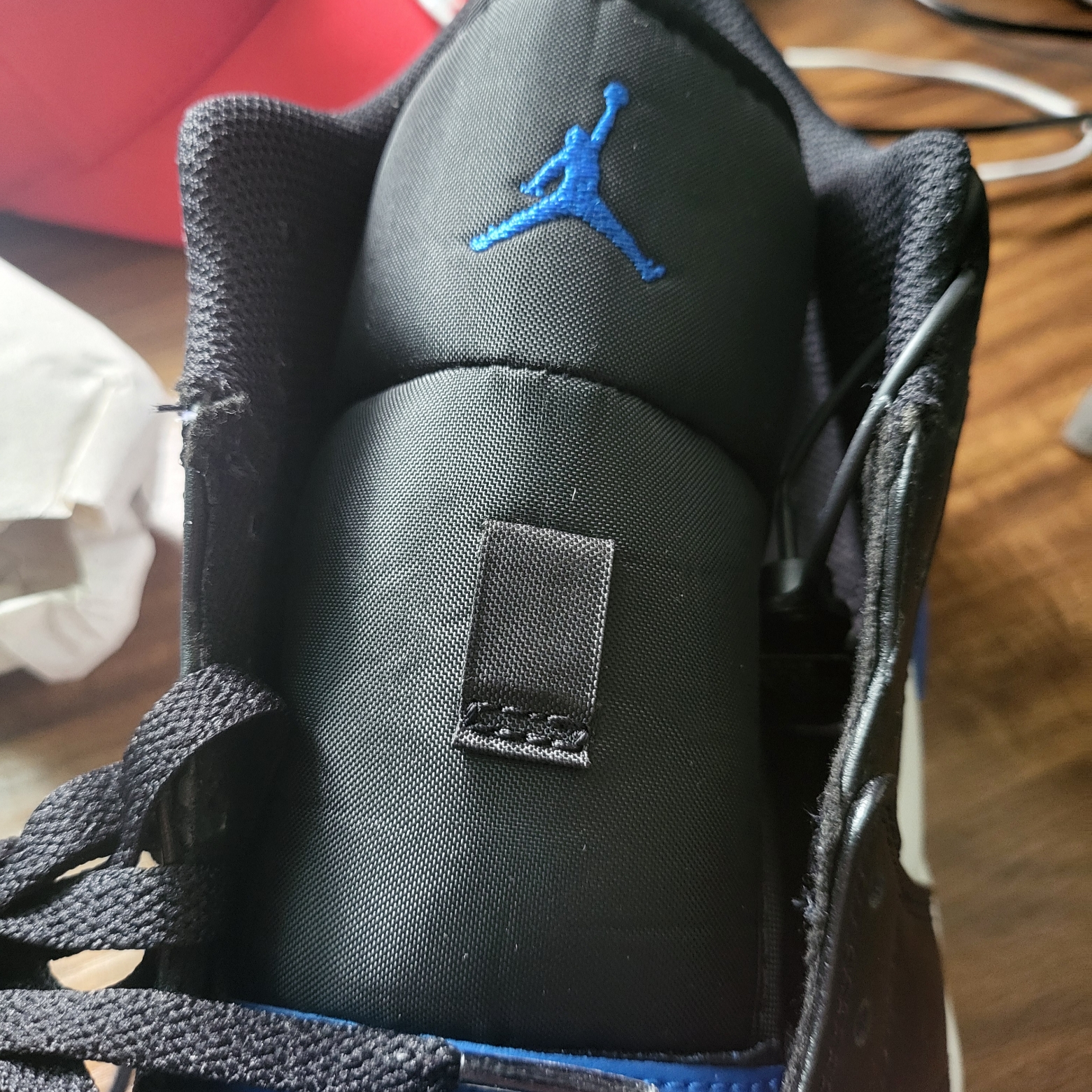Jordan 1 Low Alternate Royal Toe 착용 스타일 - 3