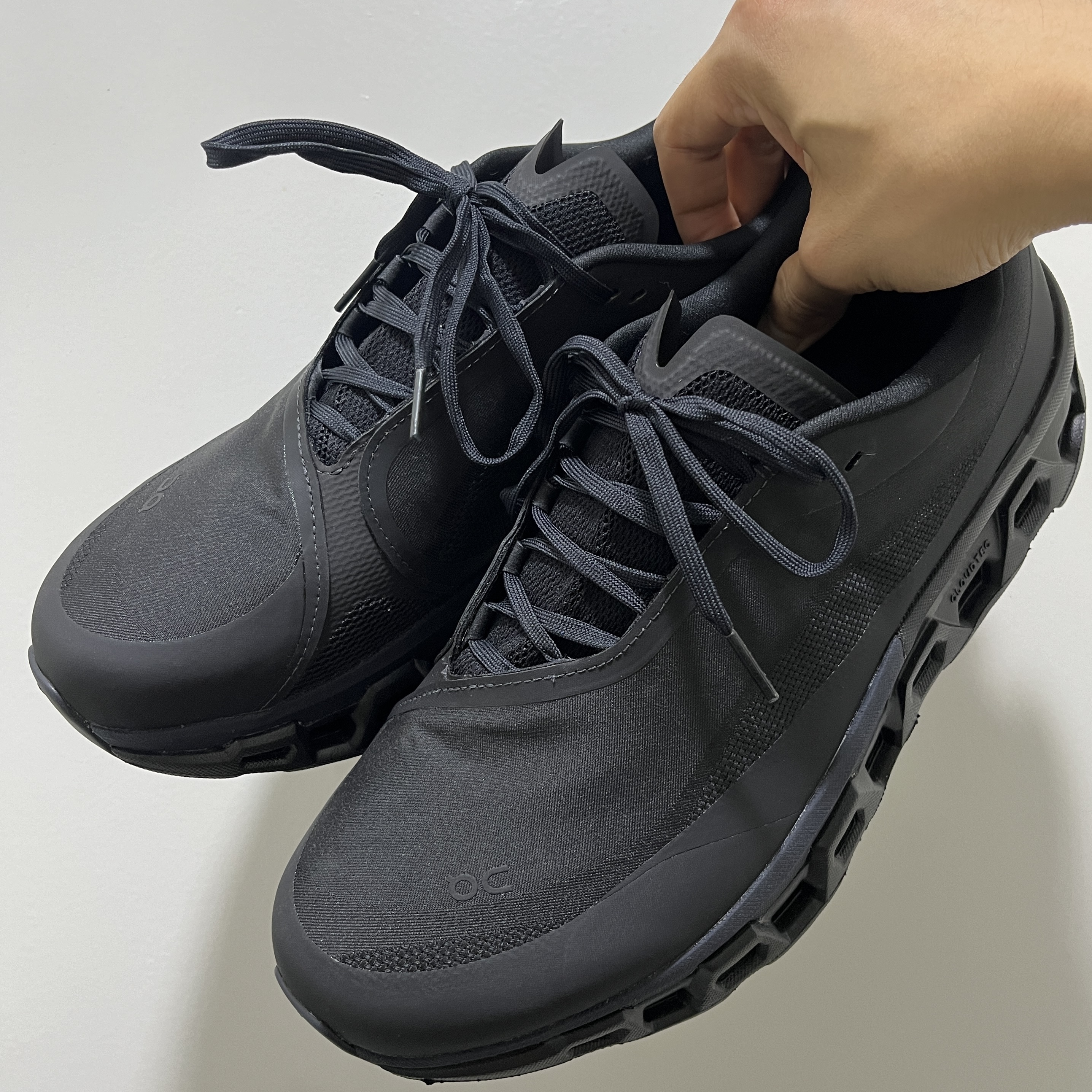 On Running x Post Archive Faction (Paf) Cloudmonster 2 Black Magnet 착용 스타일