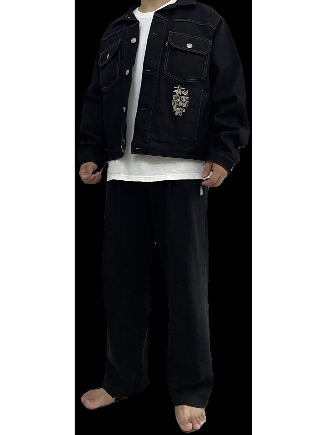 Stussy x Levi's Crispy Rinse Trucker Jacket Black 착용 스타일 - 1