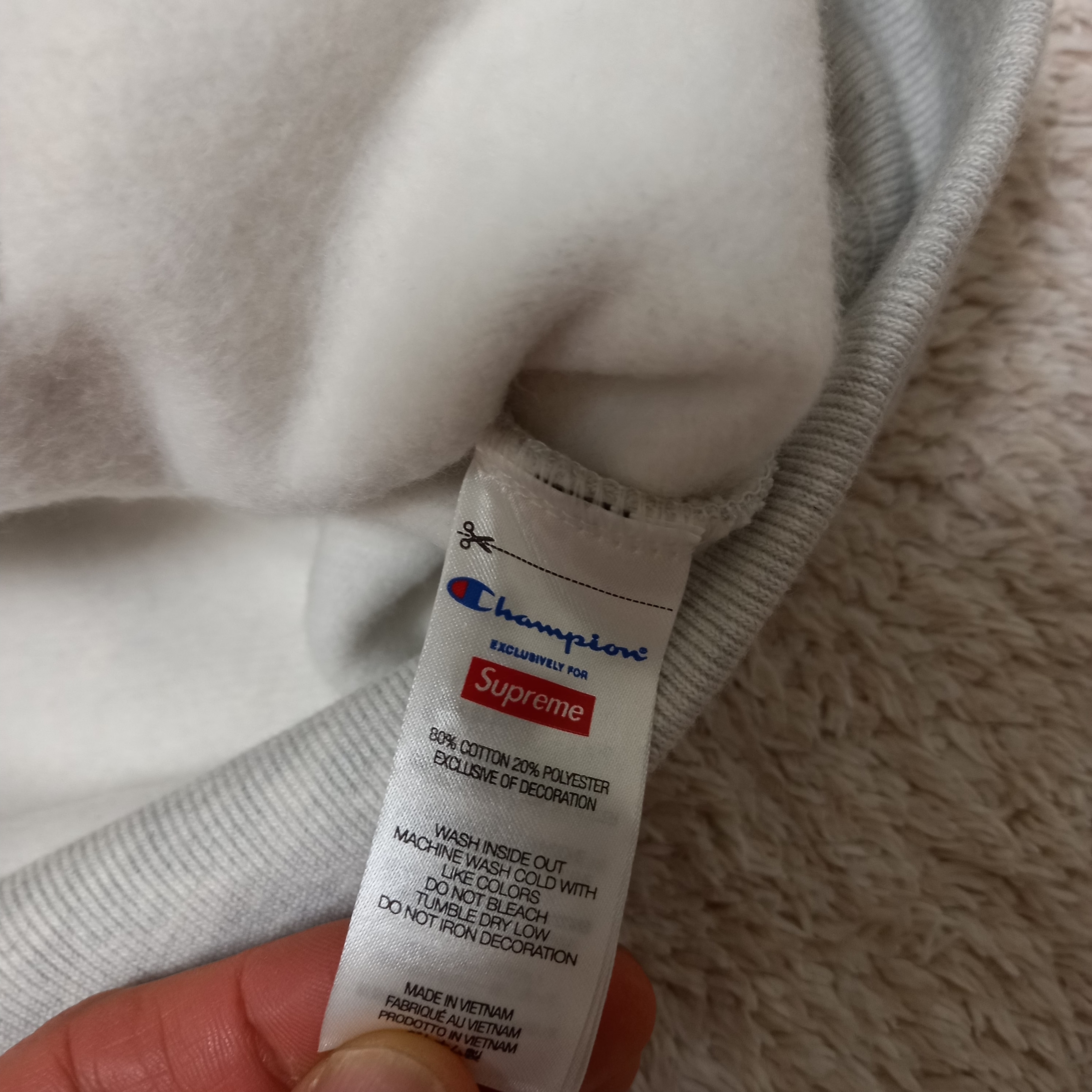 Supreme x Champion Zip Up Hooded Sweatshirt Ash Grey - 24SS 착용 스타일 - 5
