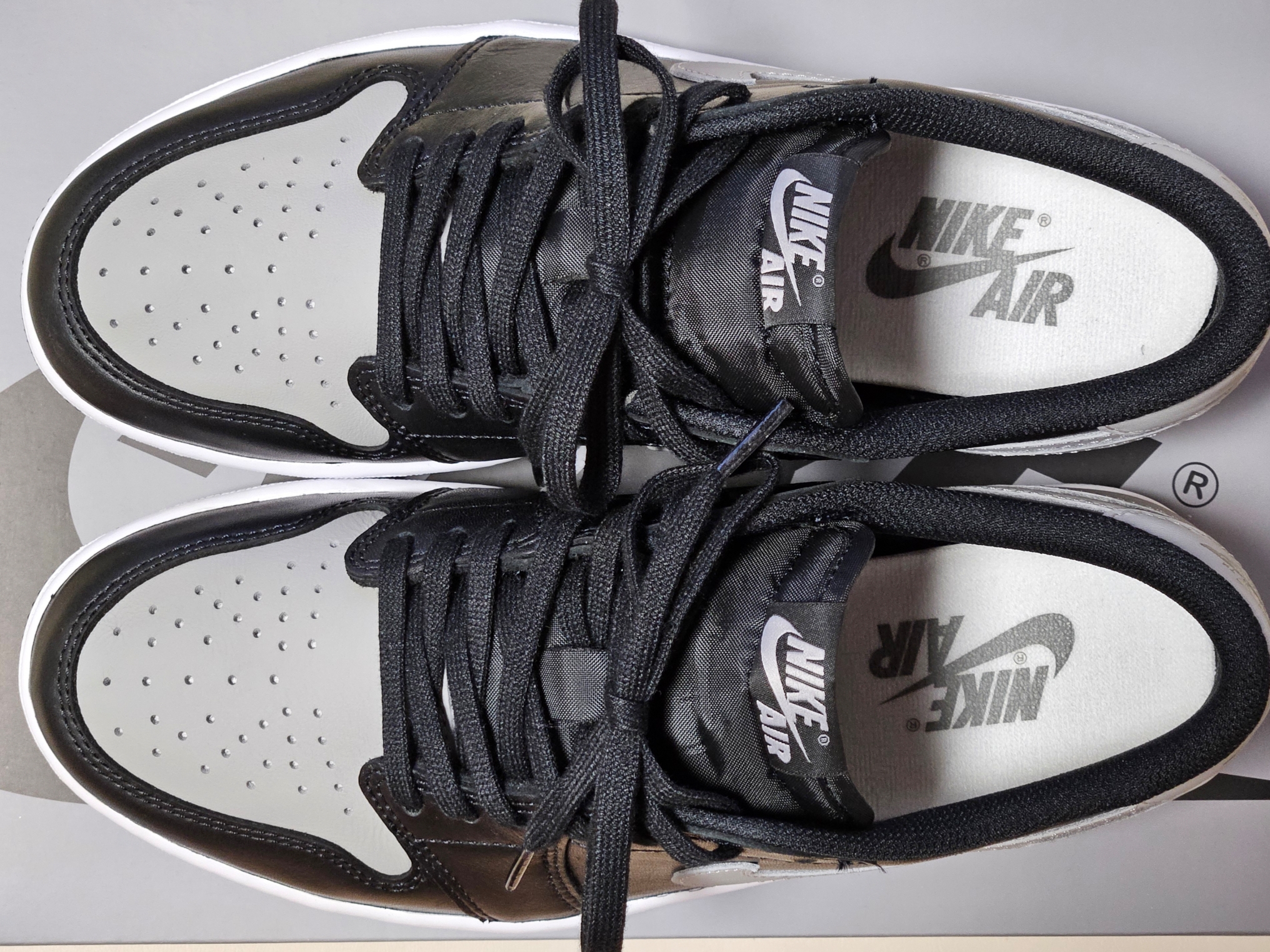 Jordan 1 Retro Low OG Shadow 착용 스타일 - 2