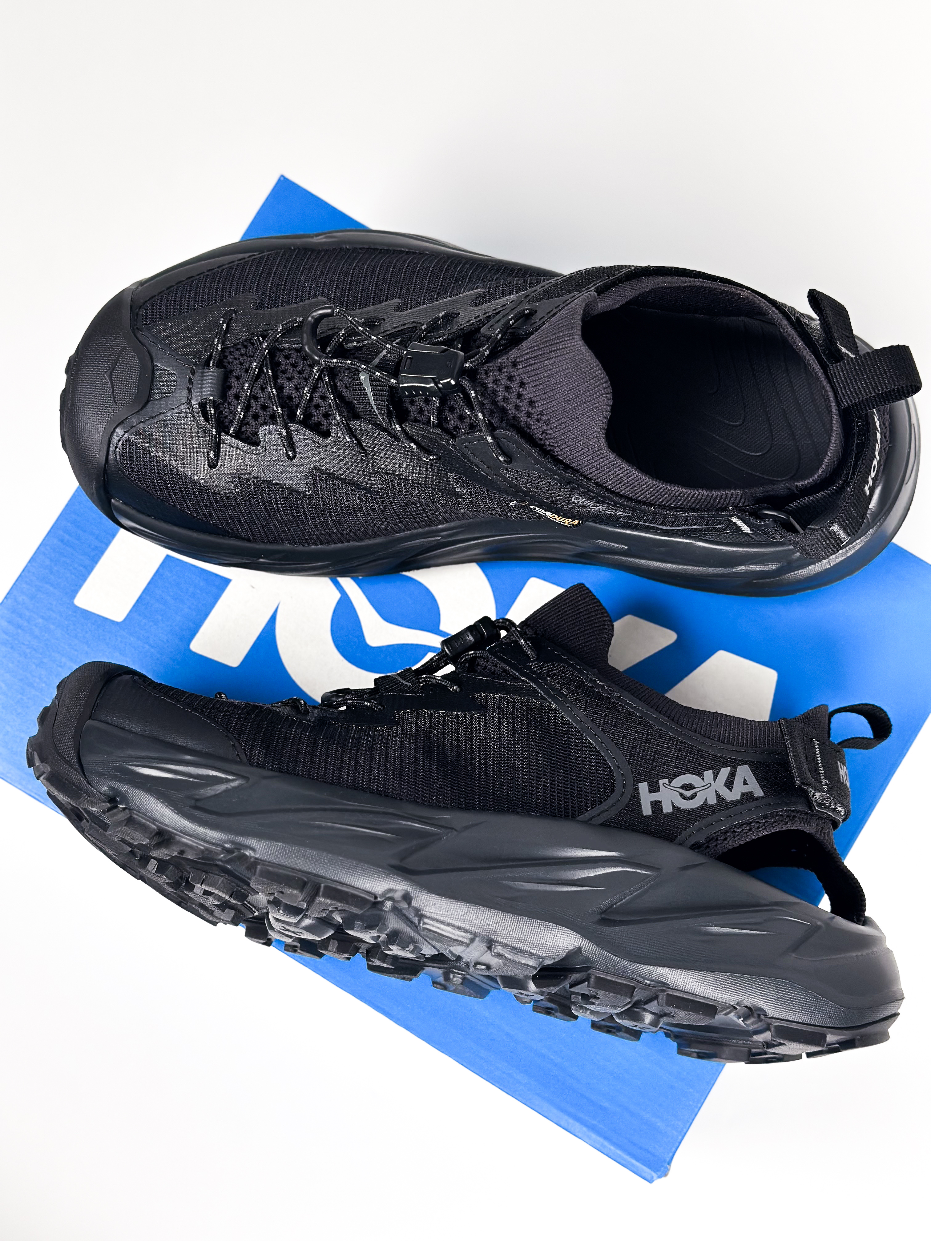 Hoka Hopara 2 Black 착용 스타일