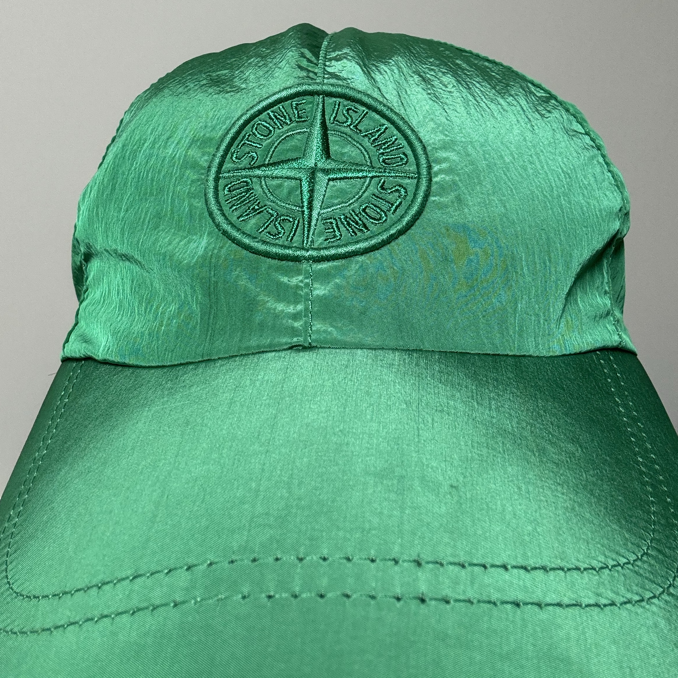 Stone Island 99576 Nylon Metal 6-Panel Cap Bright Green - 21FW 착용 스타일