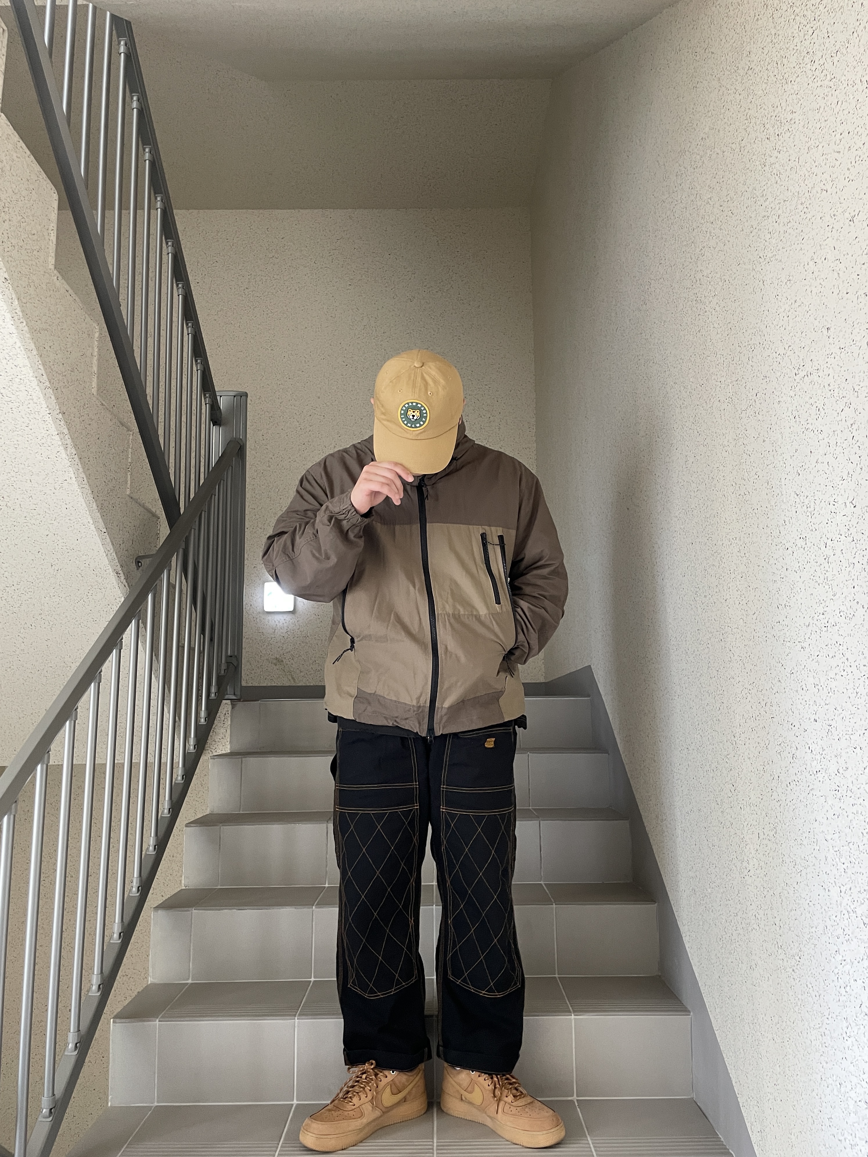 Nike Air Force 1 '07 WB Flax 착용 스타일 - 3