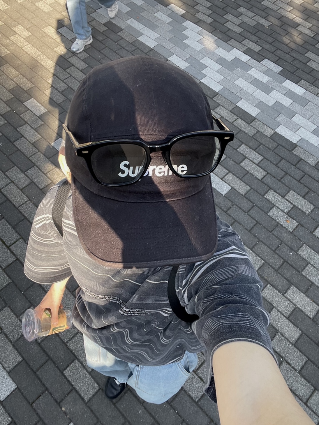 Nike x Supreme Air Force 1 Low Black, Apple Watch SE 40mm GPS Silver Aluminum Case with Sport Band Abyss Blue (Korean Ver.) 착용 스타일 - 6