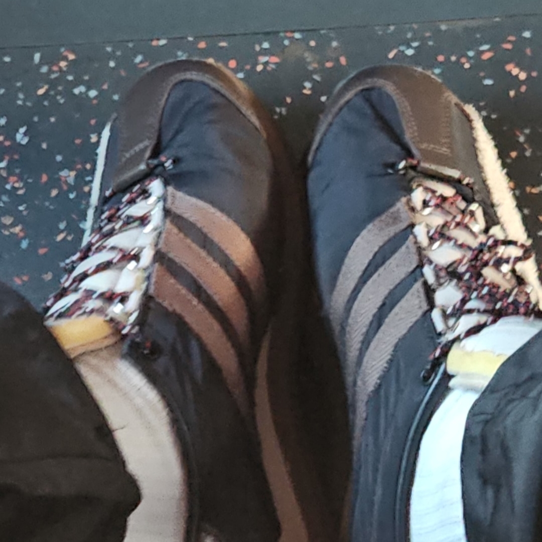 Adidas x Song for the Mute Country OG Core Black Core White 착용 스타일