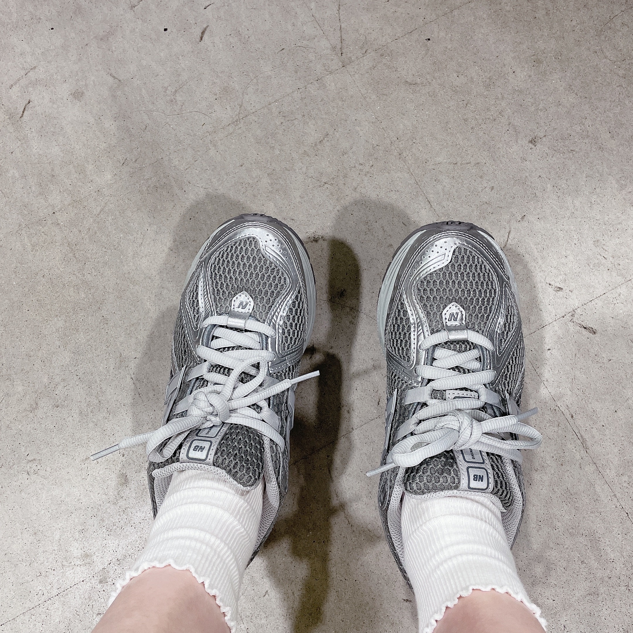 New Balance 1906R Harbor Grey Silver Metalic 착용 스타일
