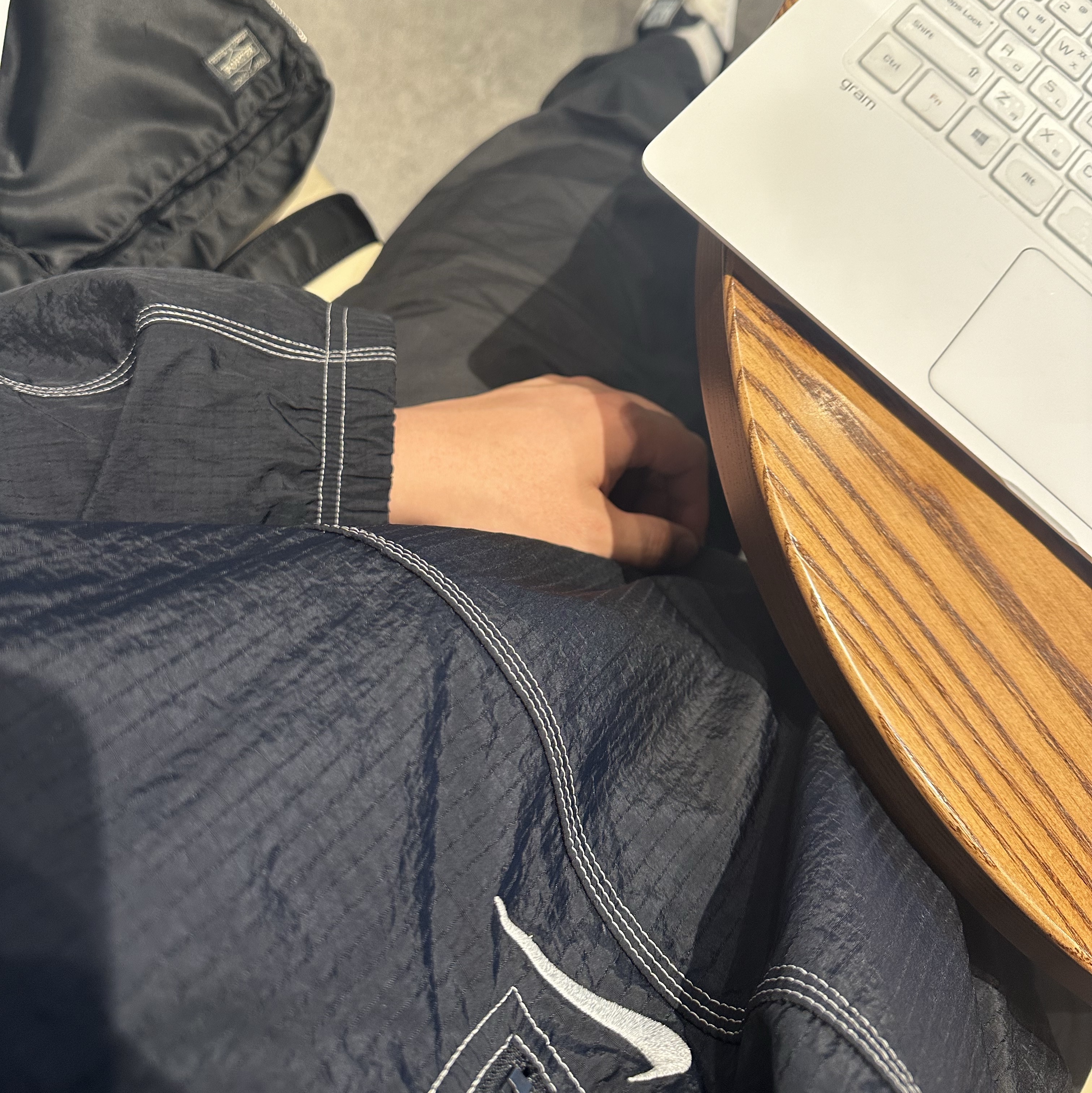 Supreme x Nike Ripstop Pullover Black - 24SS, Adidas City Marathon PT Core Black 착용 스타일