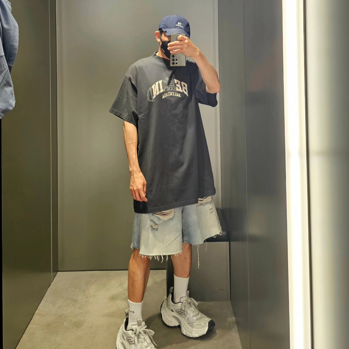 Balenciaga 10XL Sneakers White Grey Silver Black, Balenciaga Skiwear 3B Sports Icon Ski Socks Black White 착용 스타일 - 3