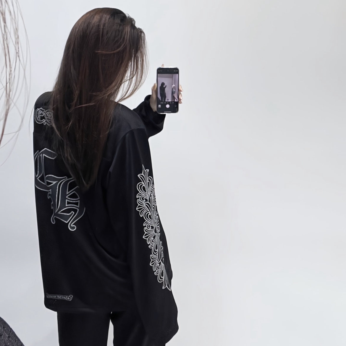 Chrome Hearts Warm Up LS Jersey Black 착용 스타일 - 2