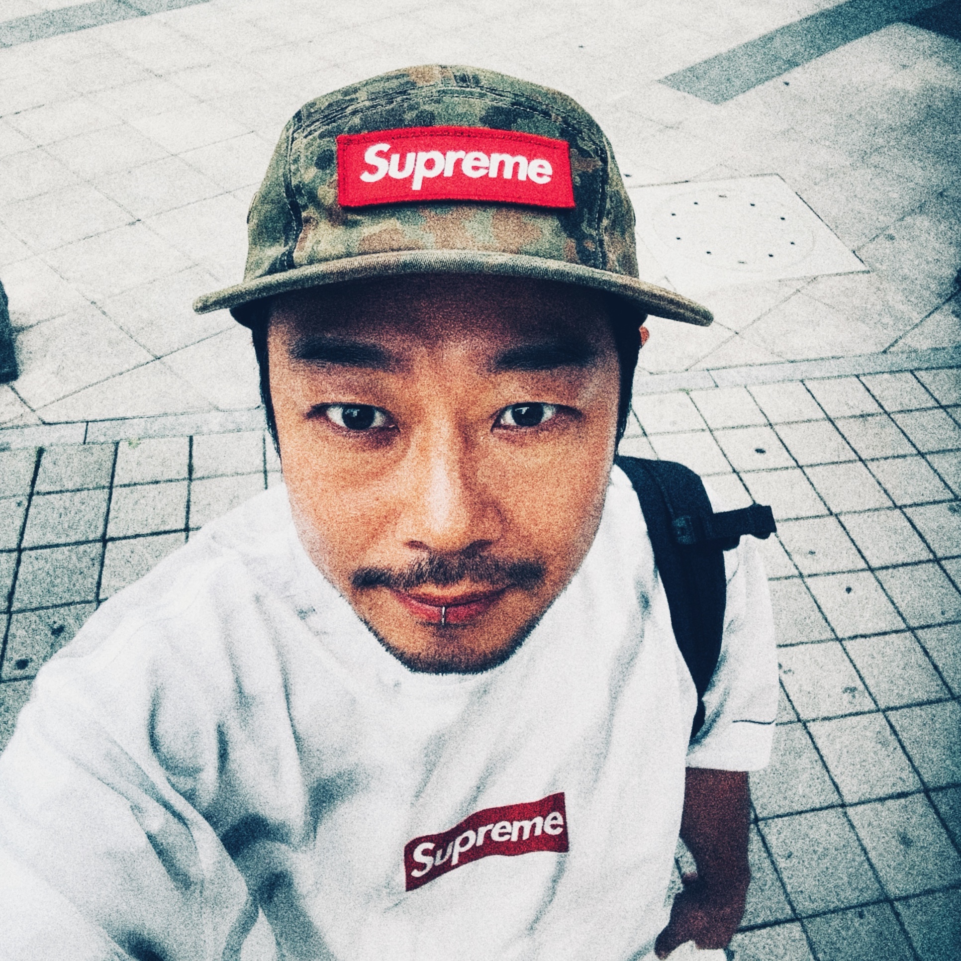 Supreme x MM6 Maison Margiela Box Logo T-Shirt White - 24SS, Nike x Supreme Air Force 1 Low White 착용 스타일 - 2