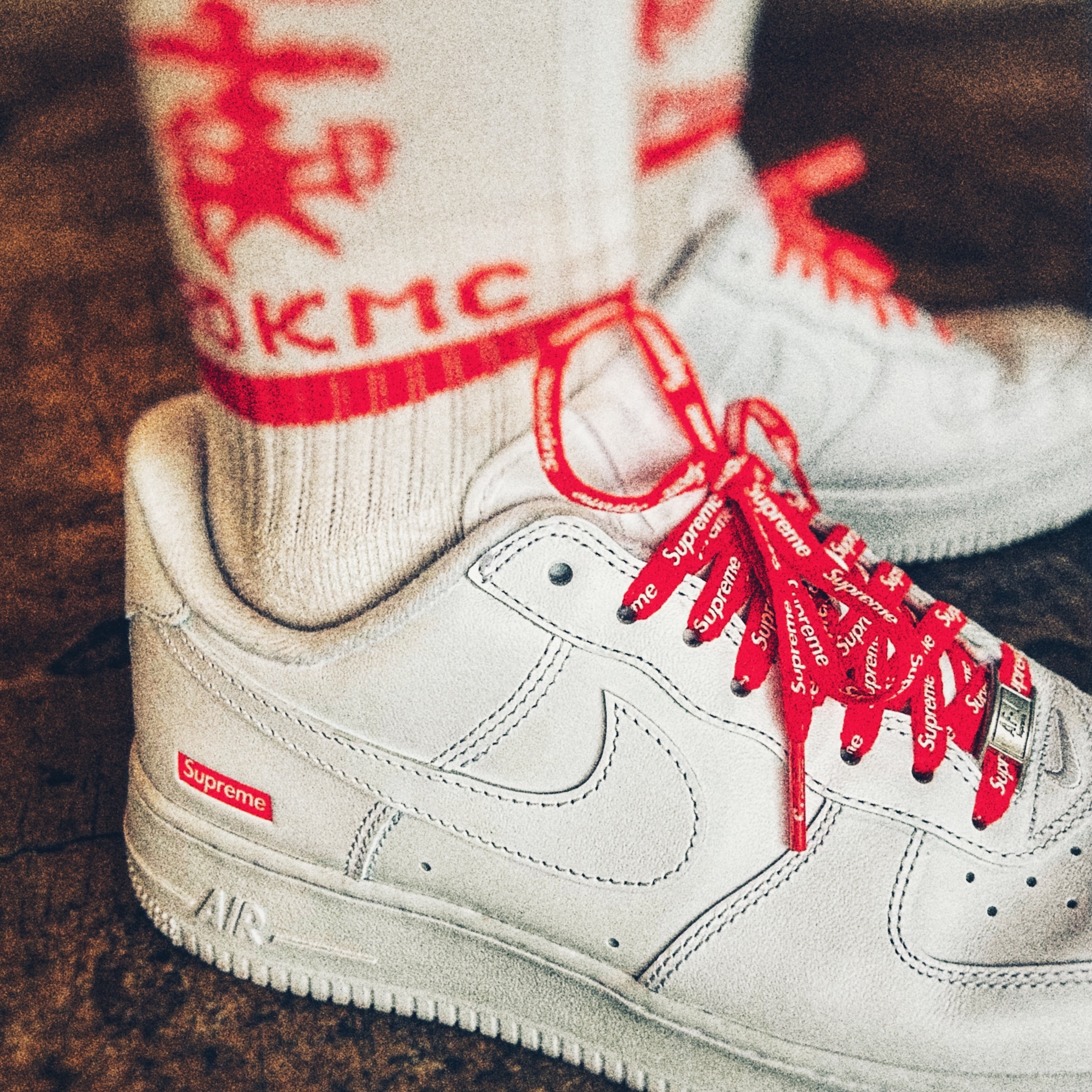 Supreme x MM6 Maison Margiela Box Logo T-Shirt White - 24SS, Nike x Supreme Air Force 1 Low White 착용 스타일 - 3