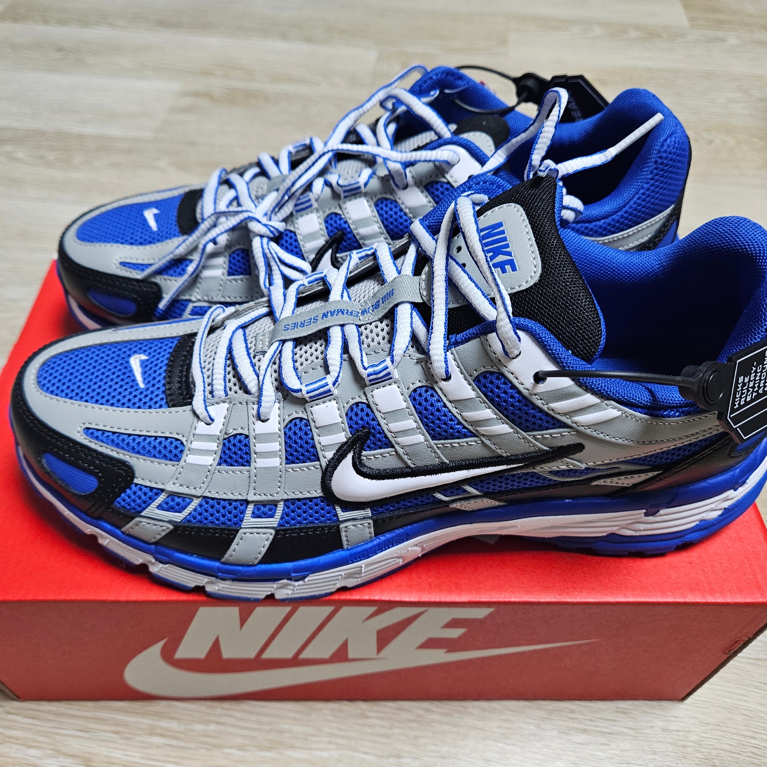 Nike P-6000 Racer Blue White 착용 스타일 - 2