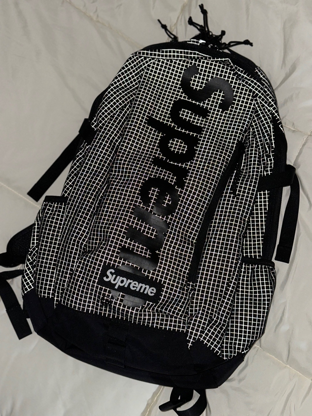 Supreme Backpack Black - 24SS 착용 스타일