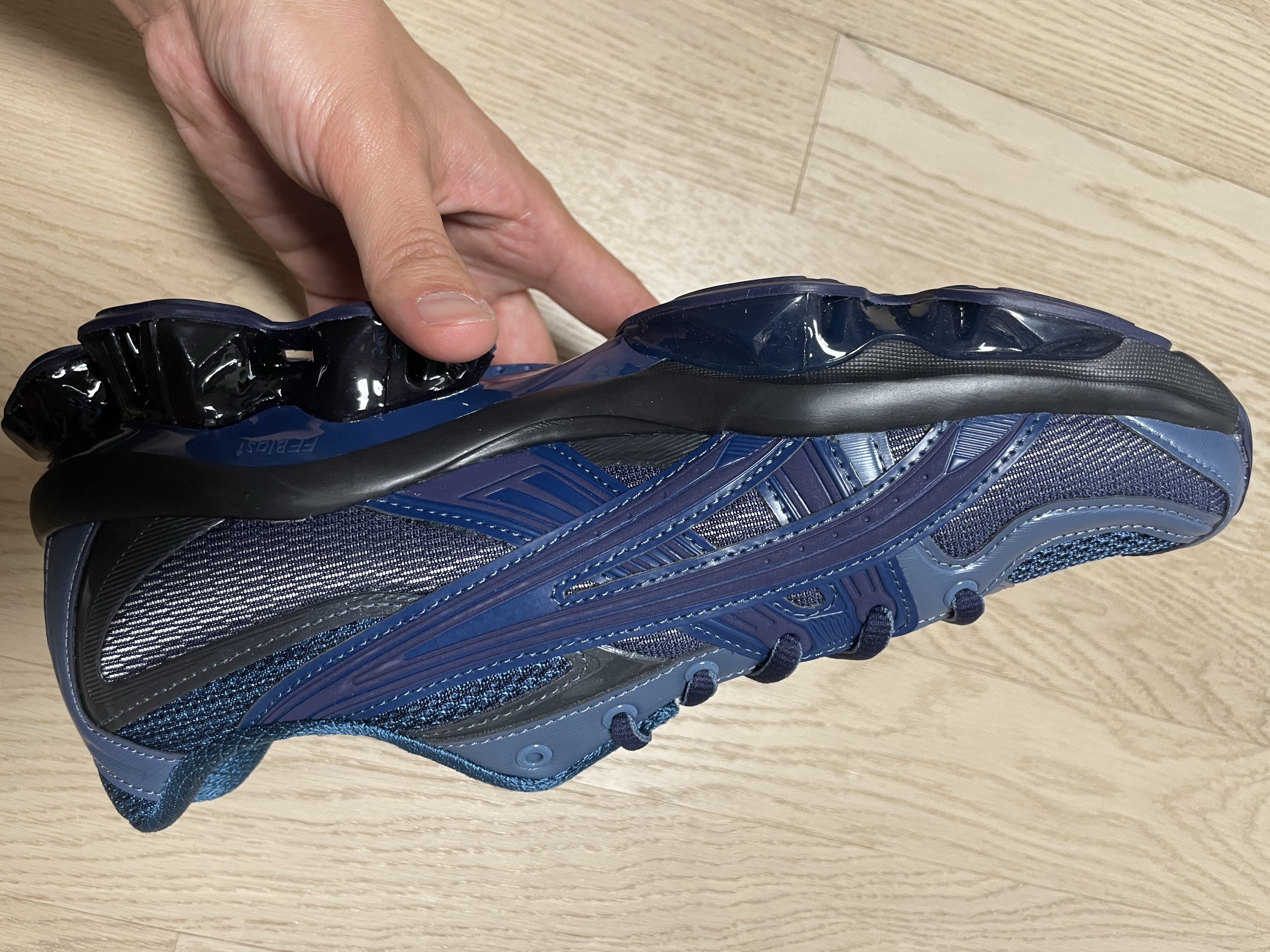 Asics US5-S Gel-Quantum Kinetic Light Indigo Peacoat 착용 스타일 - 3