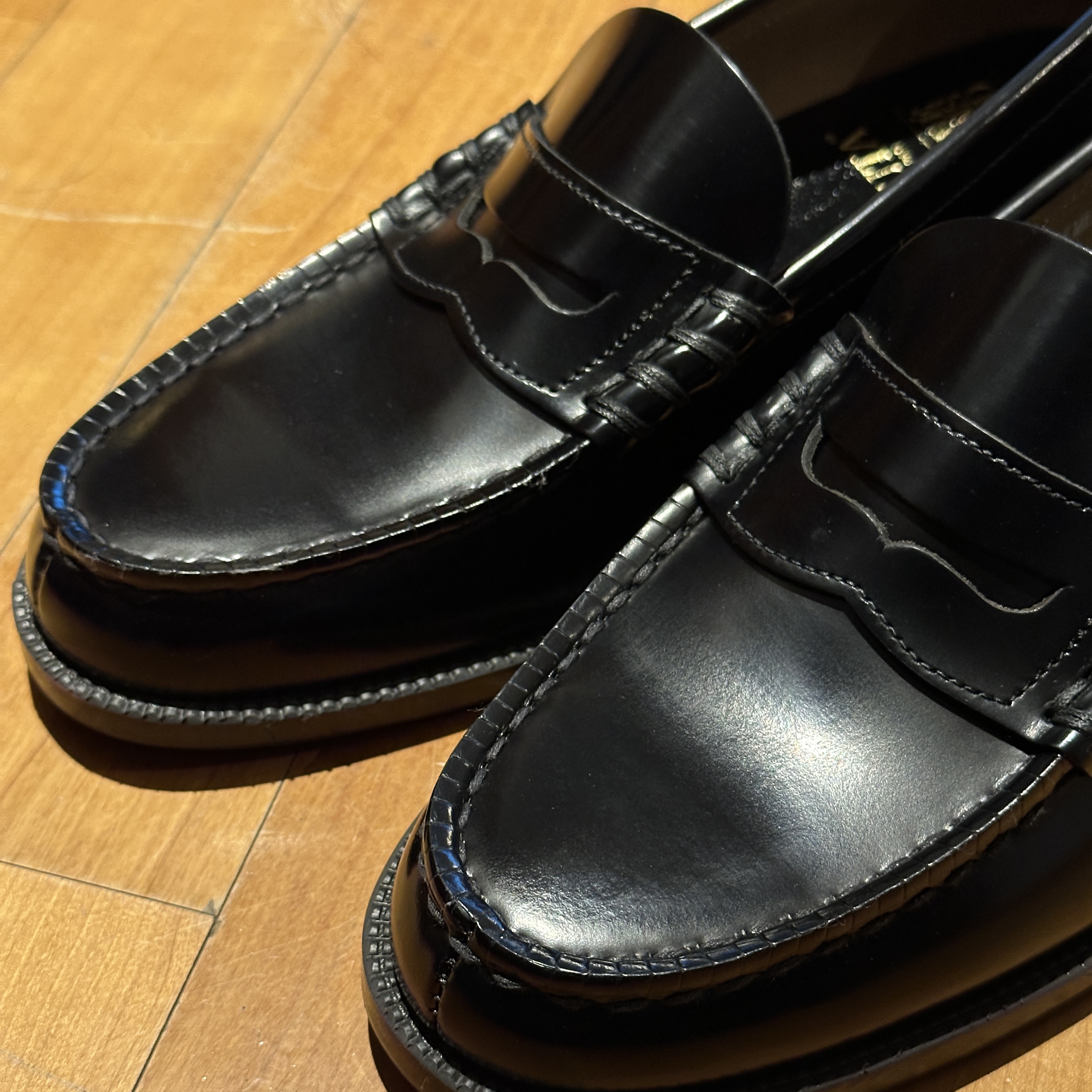 Haruta Penny Loafer Black 착용 스타일 - 4