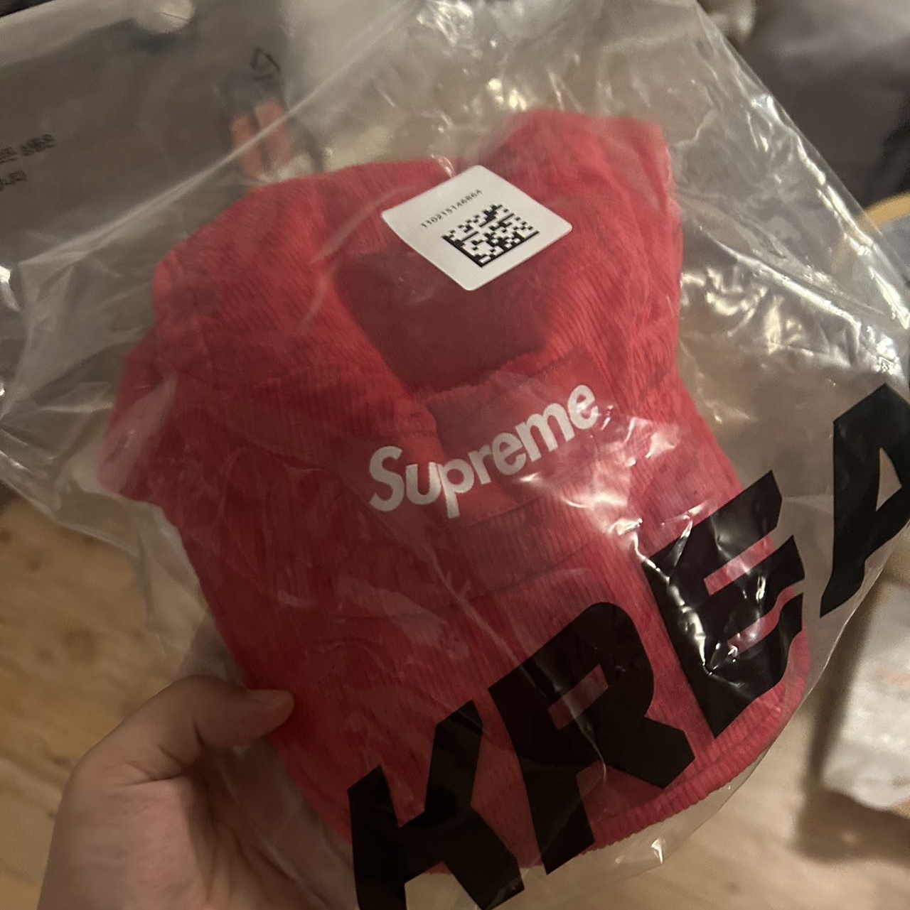 Supreme Leopard Corduroy Camp Cap Red - 23FW 착용 스타일