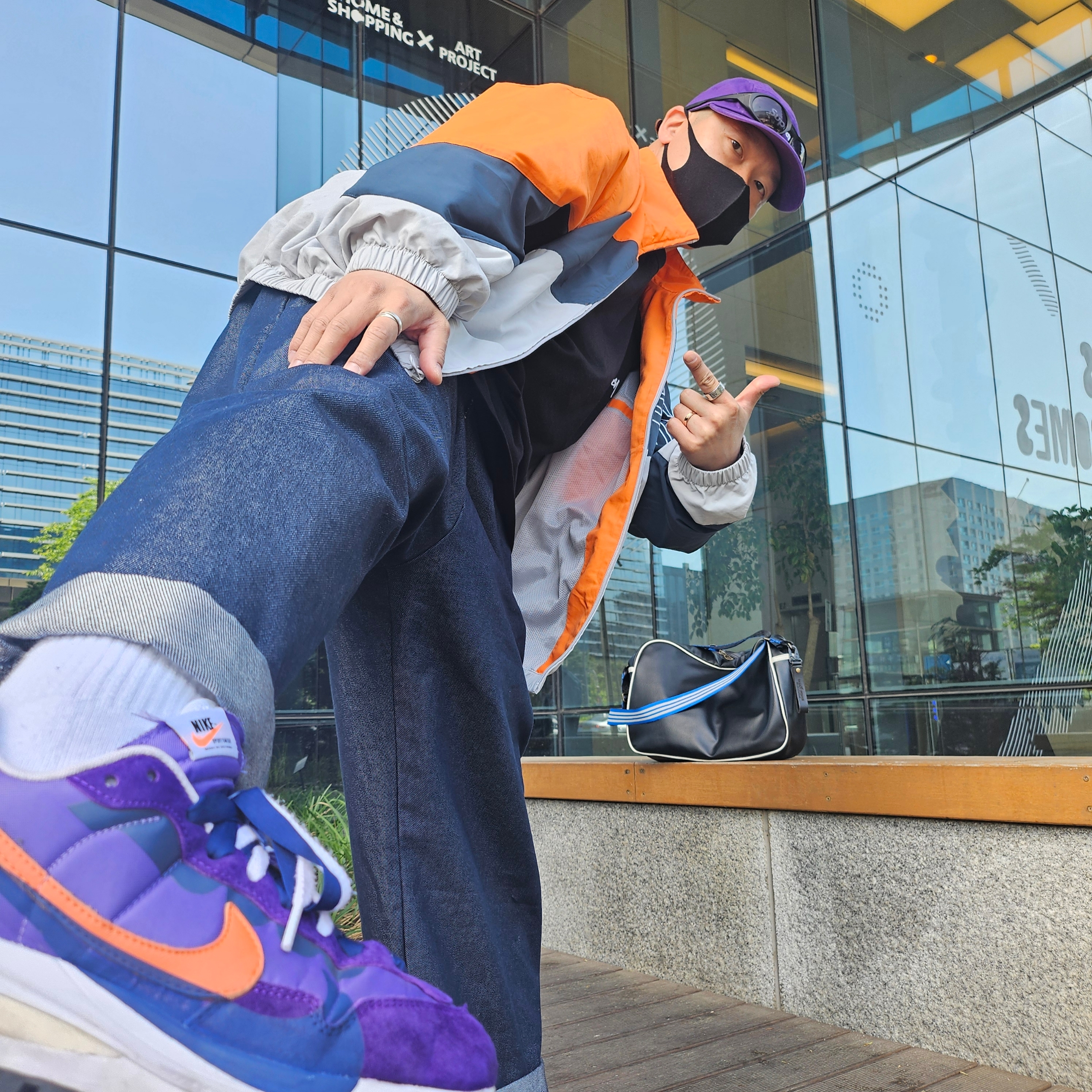 Supreme Washed Chino Twill Camp Cap Purple - 24SS, Supreme Curve Track Jacket Grey - 24SS 착용 스타일 - 1
