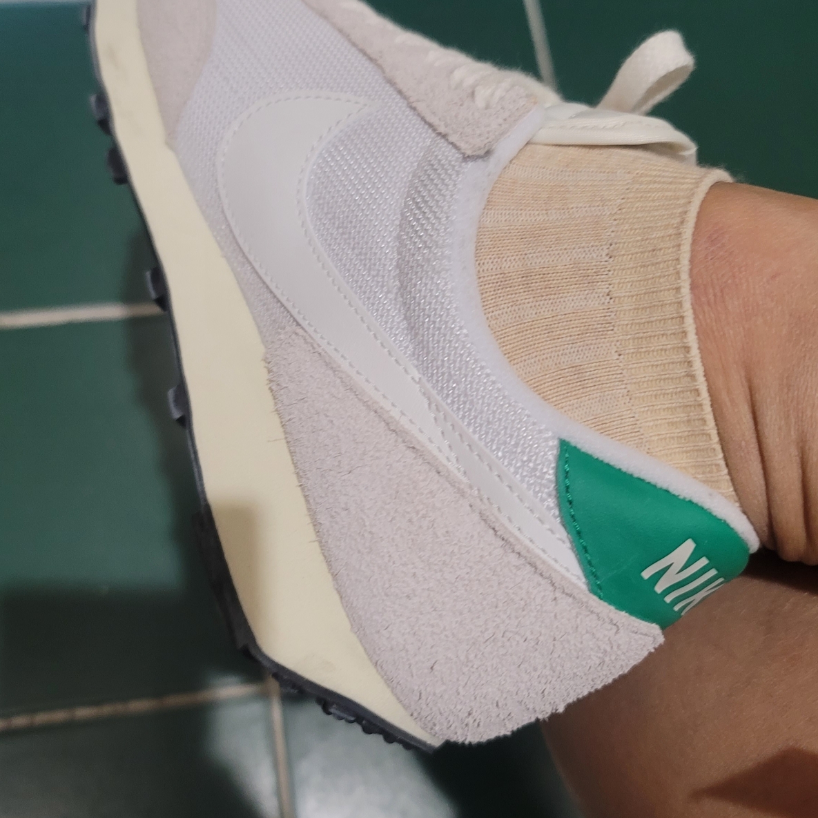 (W) Nike Daybreak Vintage Stadium Green 착용 스타일 - 2