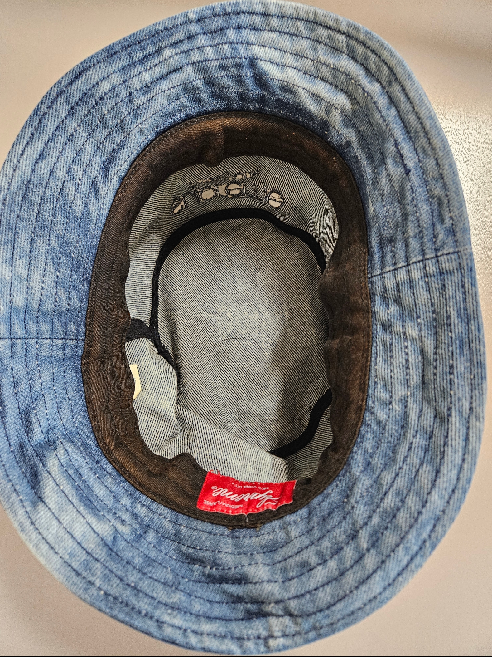 Supreme Chino Twill Crusher Dirty Indigo - 24SS 착용 스타일 - 3