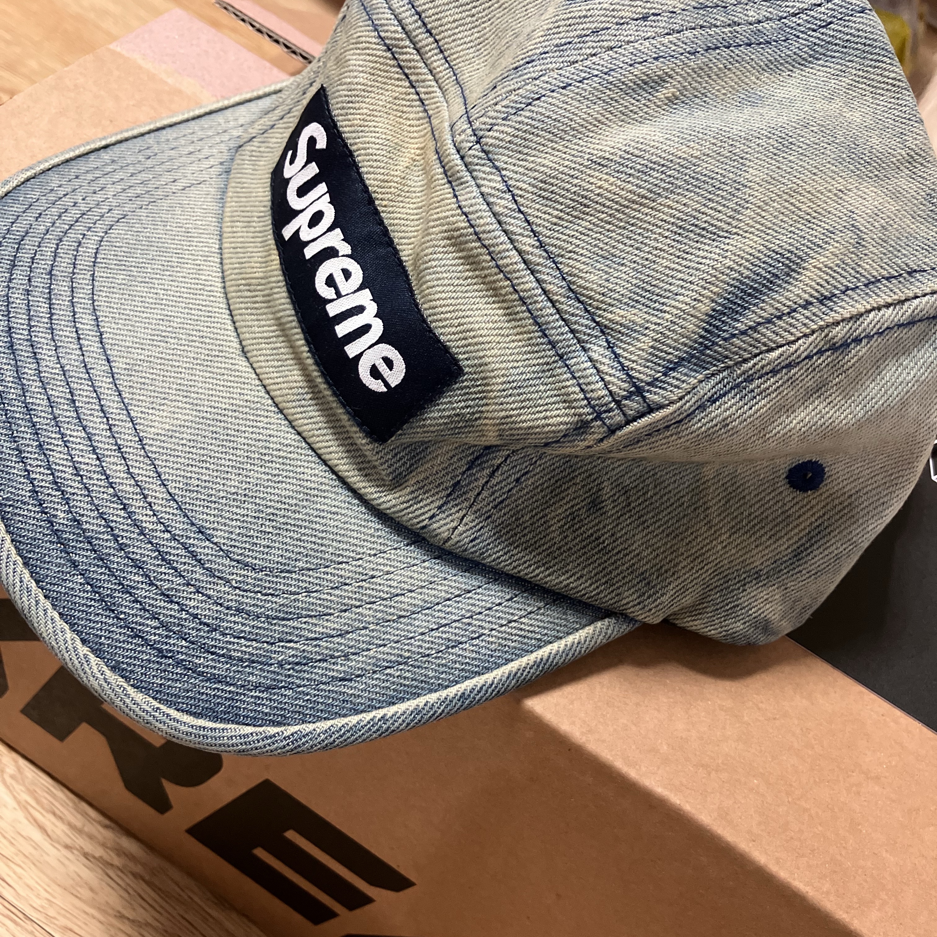 Supreme Washed Chino Twill Camp Cap Dirty Indigo - 24SS 착용 스타일
