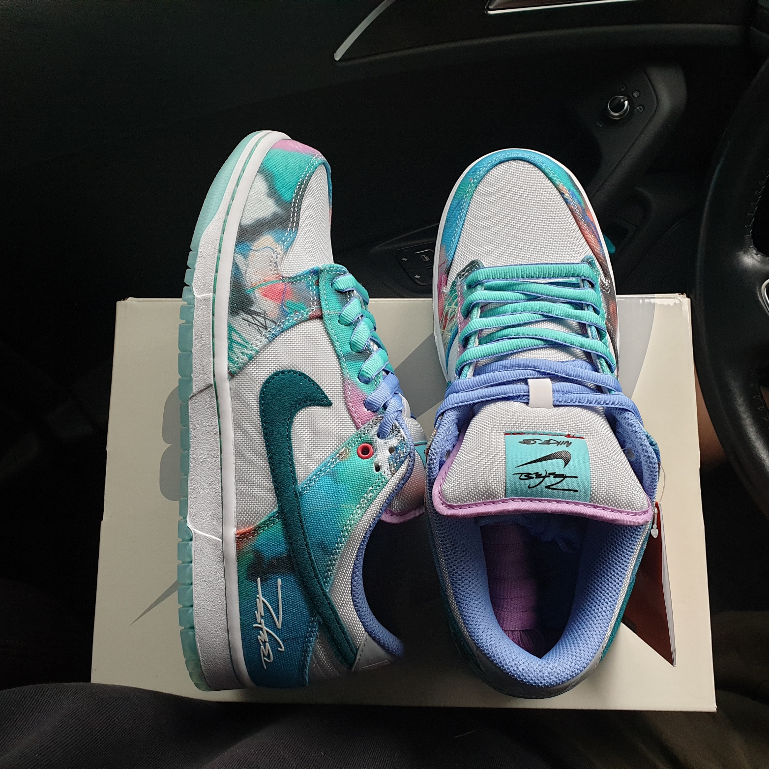 Nike x Futura Laboratories SB Dunk Low OG QS White and Geode Teal 착용 스타일 - 3