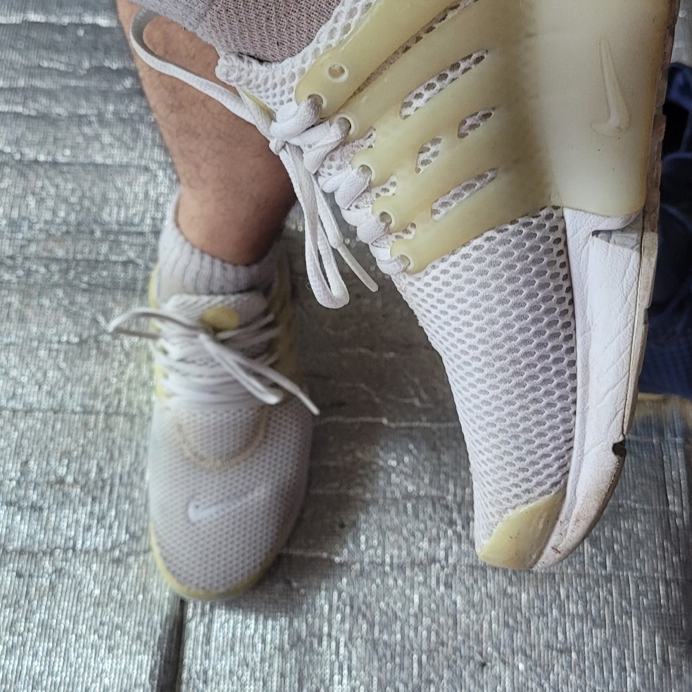 Nike Air Presto Triple White 착용 스타일 - 4