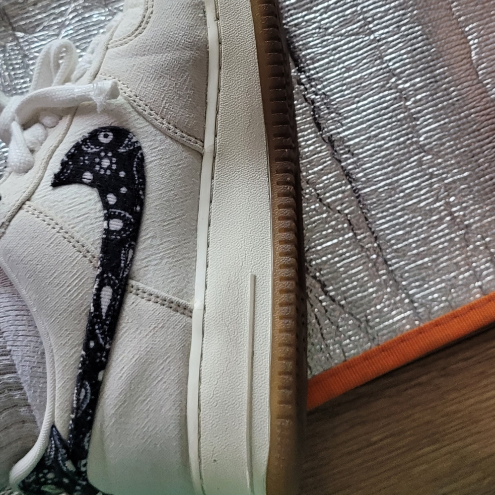 Nike Air Force 1 '07 LV8 Paisley Swoosh 착용 스타일 - 5