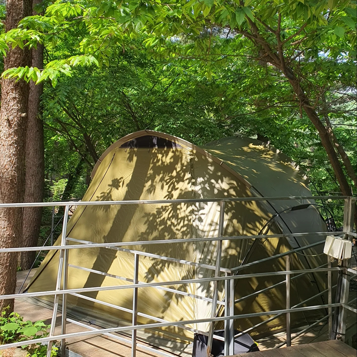 Helinox Tactical V-Tarp 4.0 R1 Coyote Tan 착용 스타일 - 2
