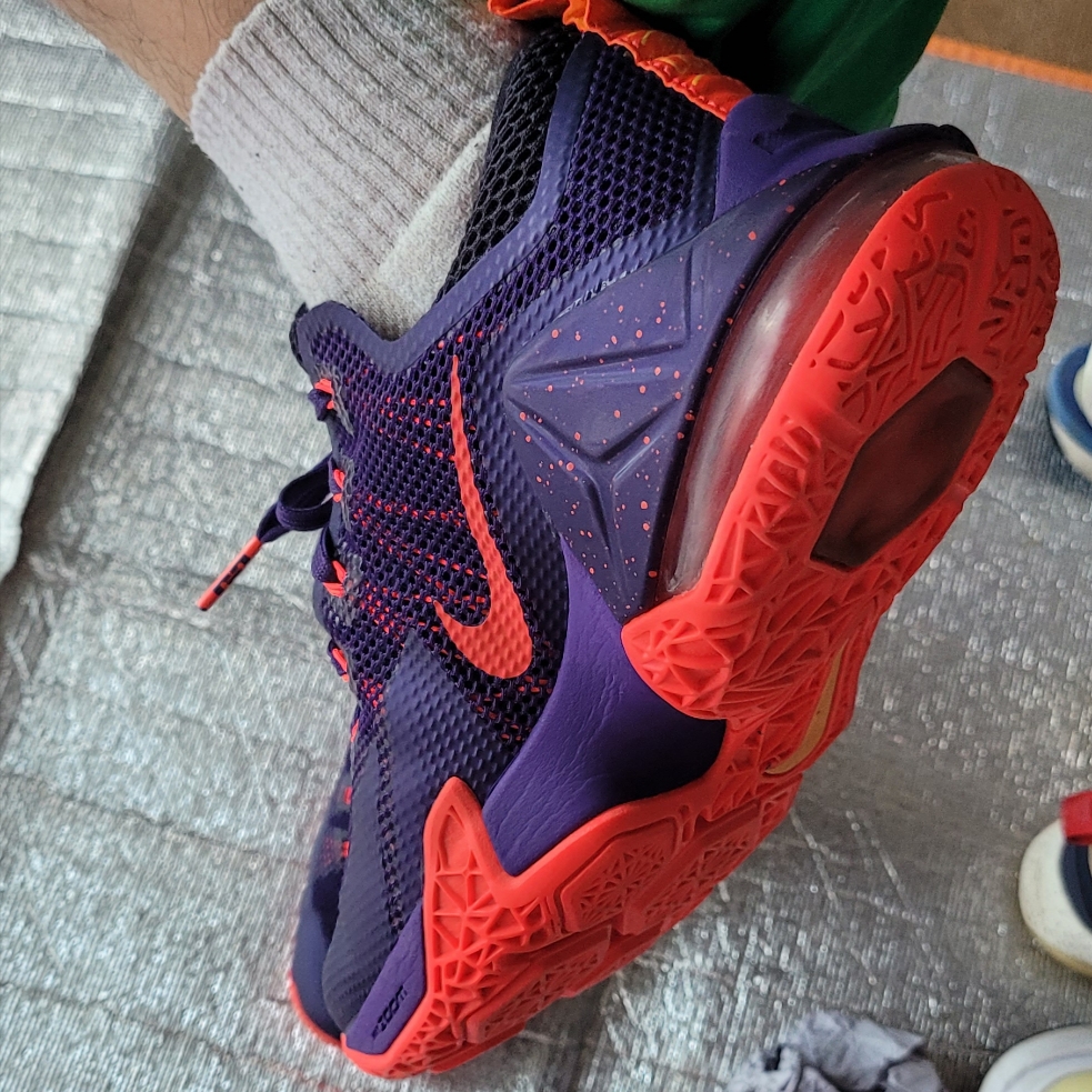 Nike LeBron 12 Low USA 착용 스타일 - 1
