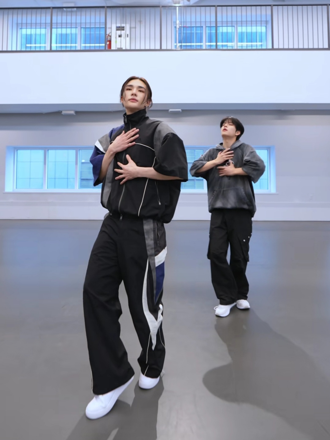 Ader Error Milos Jacket Noir, Ader Error Milos Trousers Noir 착용 스타일