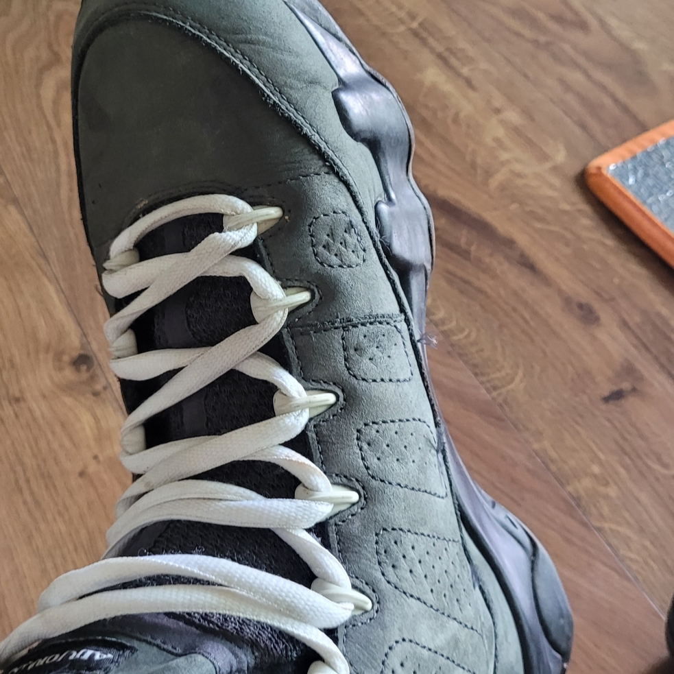 Jordan 9 Retro Anthracite 착용 스타일 - 2