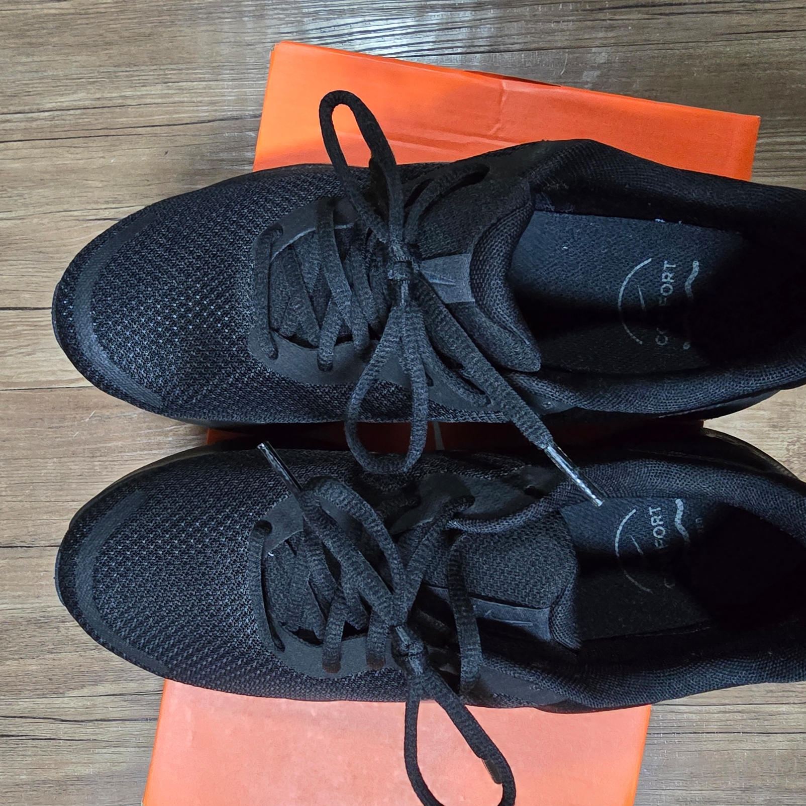 Nike Revolution 7 Black Off Noir 착용 스타일 - 2