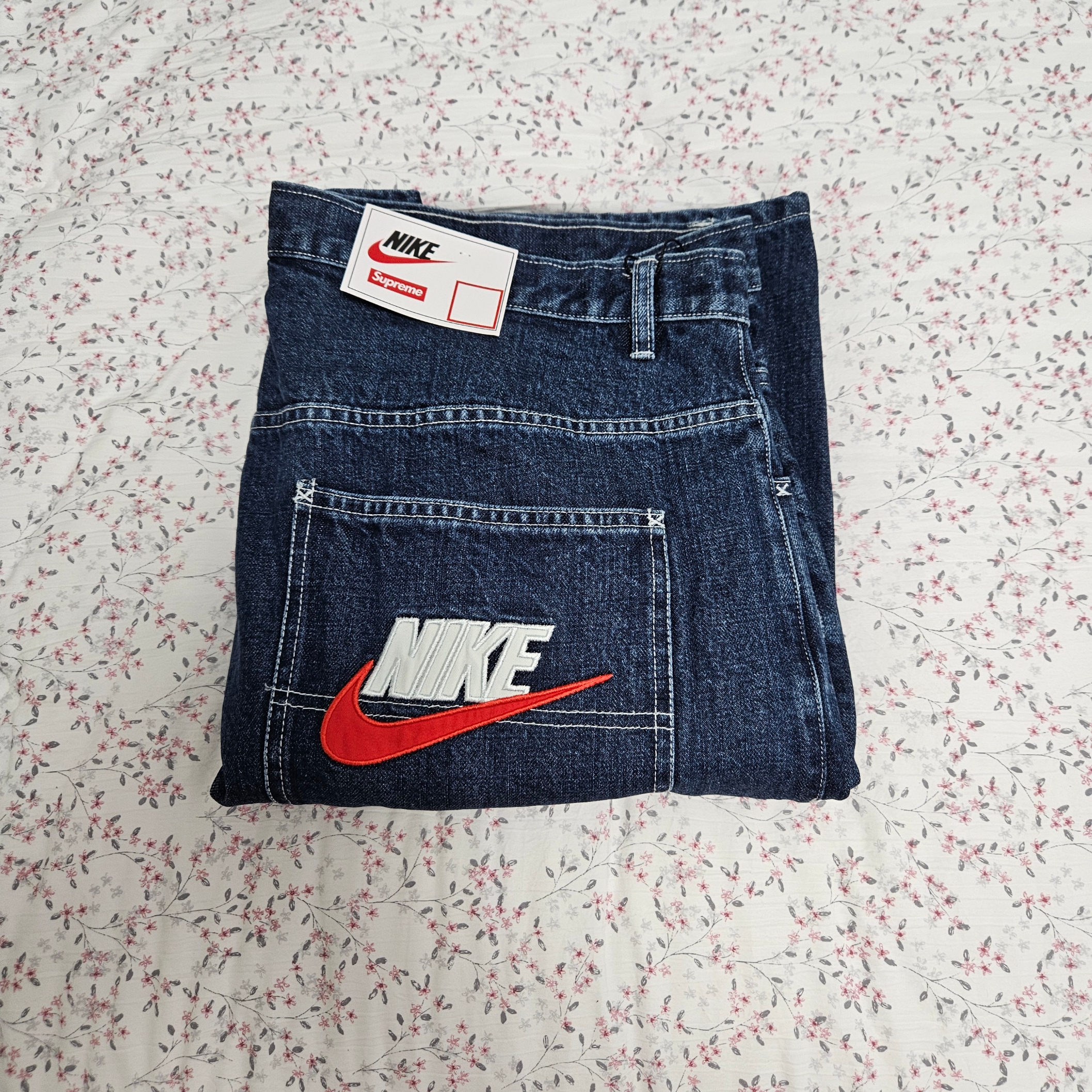 Supreme x Nike Denim Short Indigo - 24SS 착용 스타일 - 5