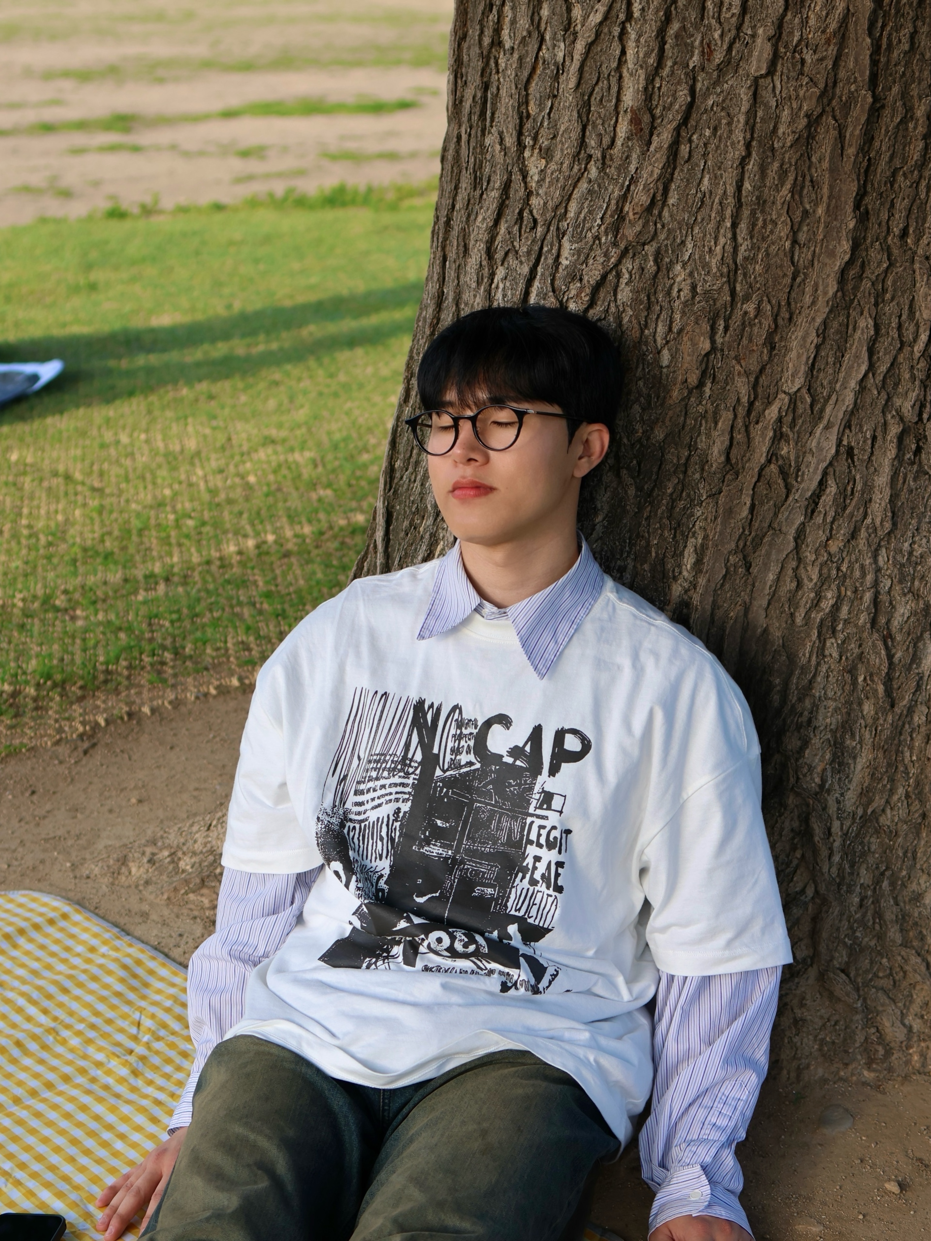 Waviness Origami Stripe Shirts Ocean Blue, Nike Air Force 1 '07 WB Flax 착용 스타일 - 4