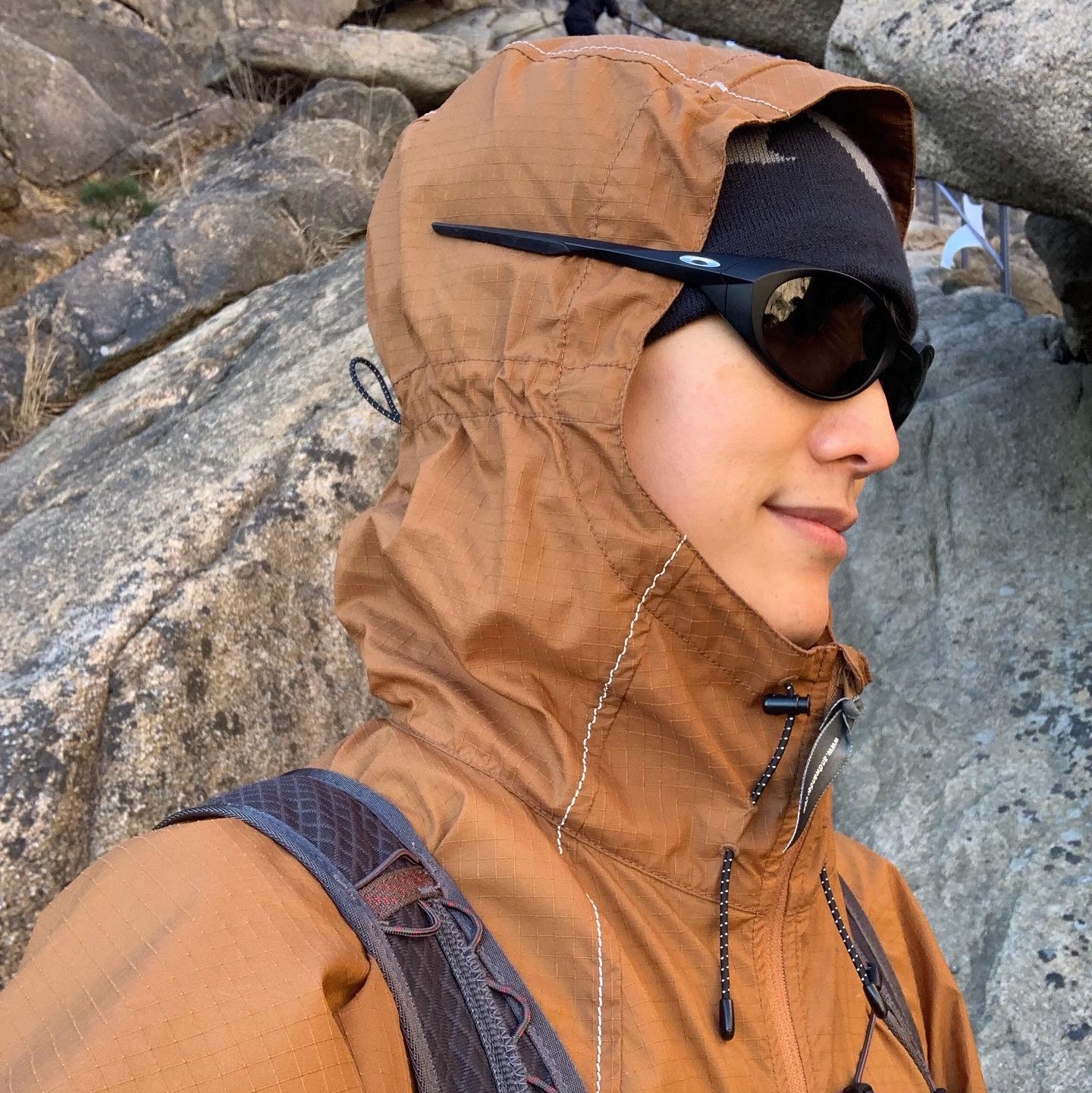 Oakley Eye Jacket Redux Matte Black Frame Prizm Grey Lenses High Bridge Fit, And Wander Breath Rip Hoodie Brown 착용 스타일 - 1