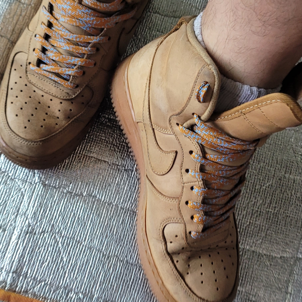 Nike Air Force 1 High Wheat 2015 착용 스타일 - 3
