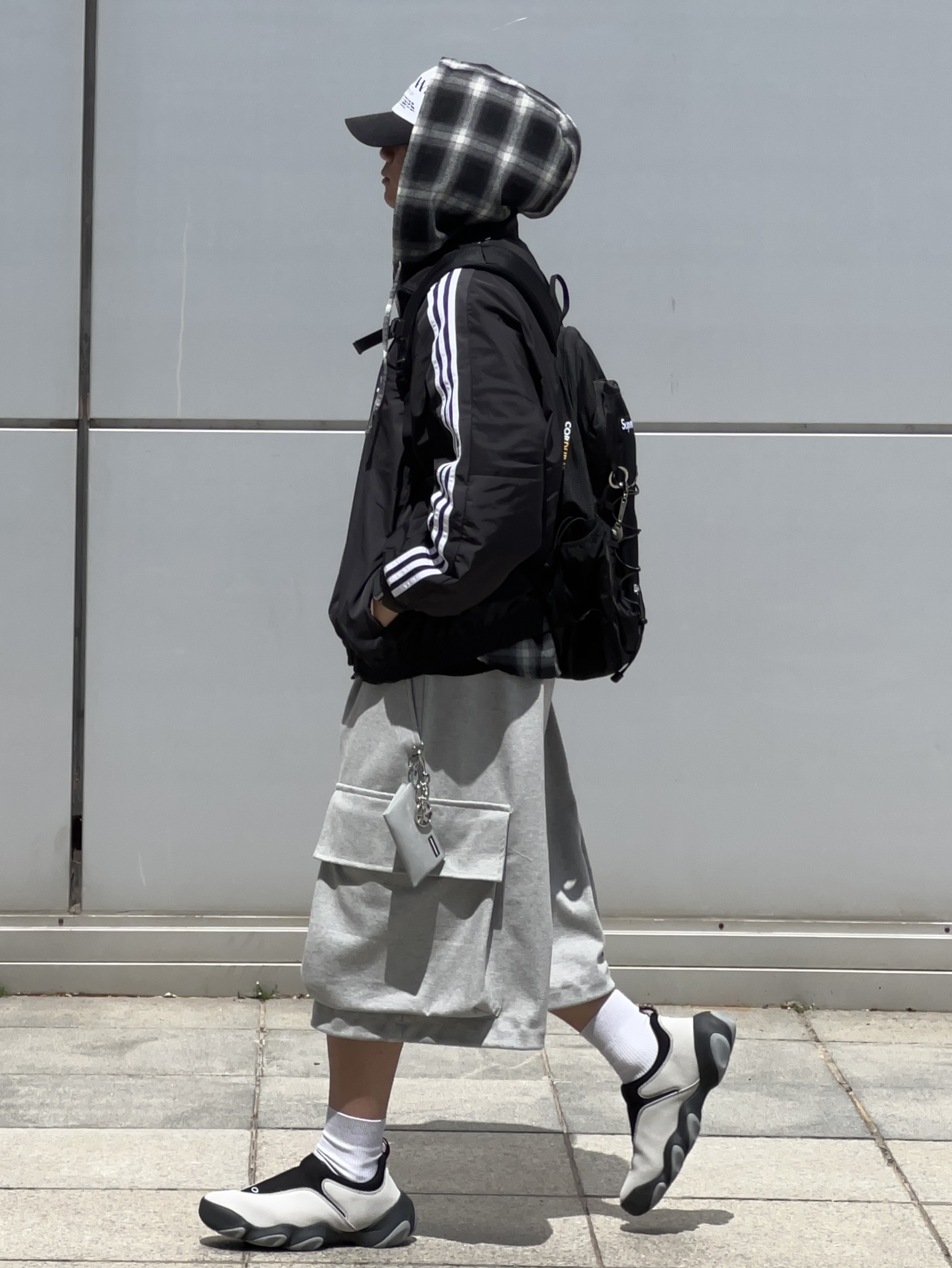 Oakley Factory Team x Brain Dead Flesh White Birch 착용 스타일