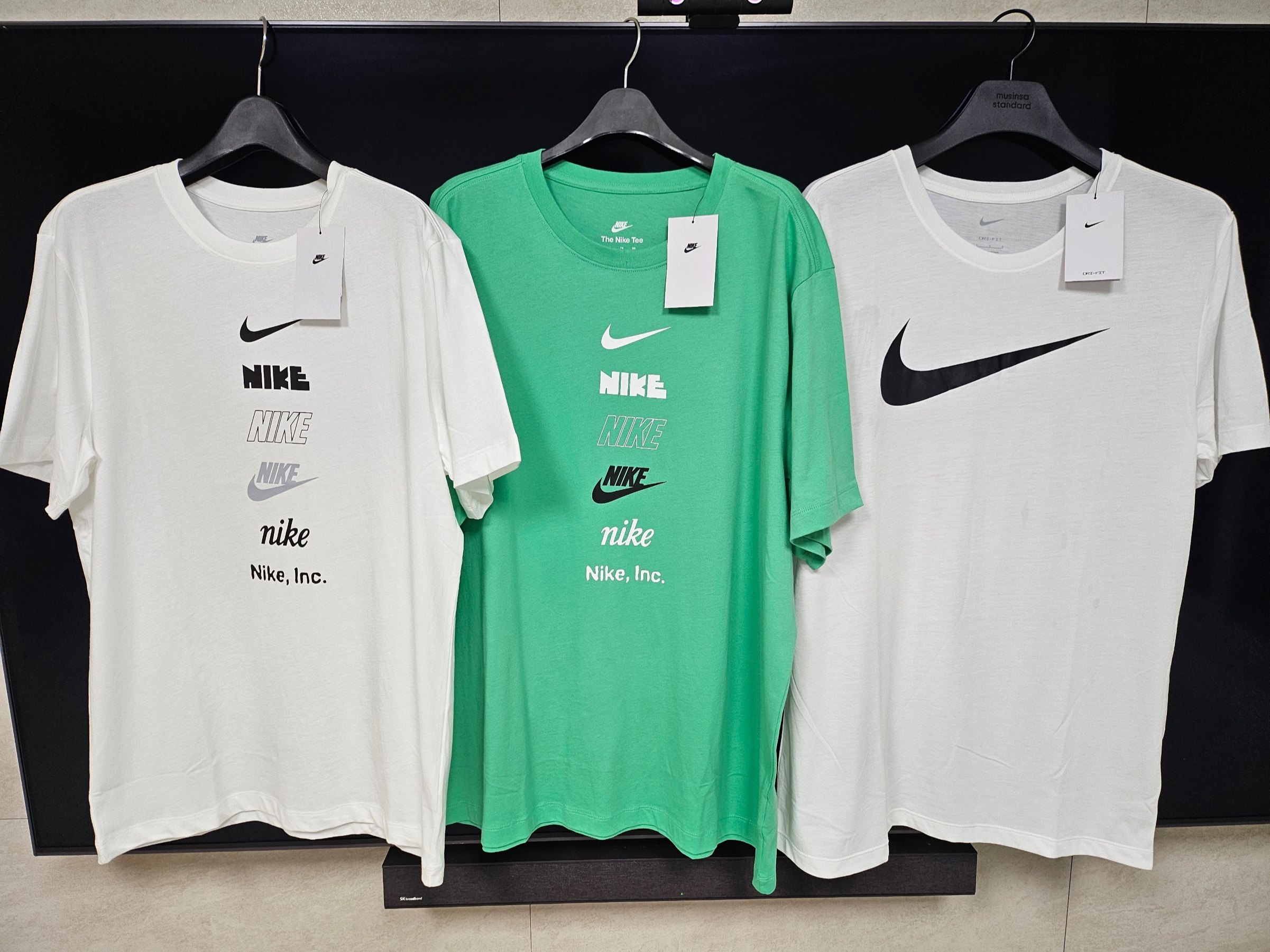 Nike Dri-Fit Park Soccer T-Shirt White 착용 스타일 - 1