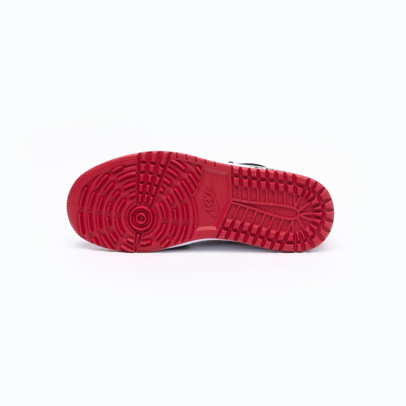 Jordan 1 Low Golf Obsidian Varsity Red 착용 스타일 - 2
