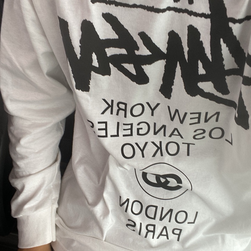Stussy World Tour LS T-Shirt White 2024 착용 스타일