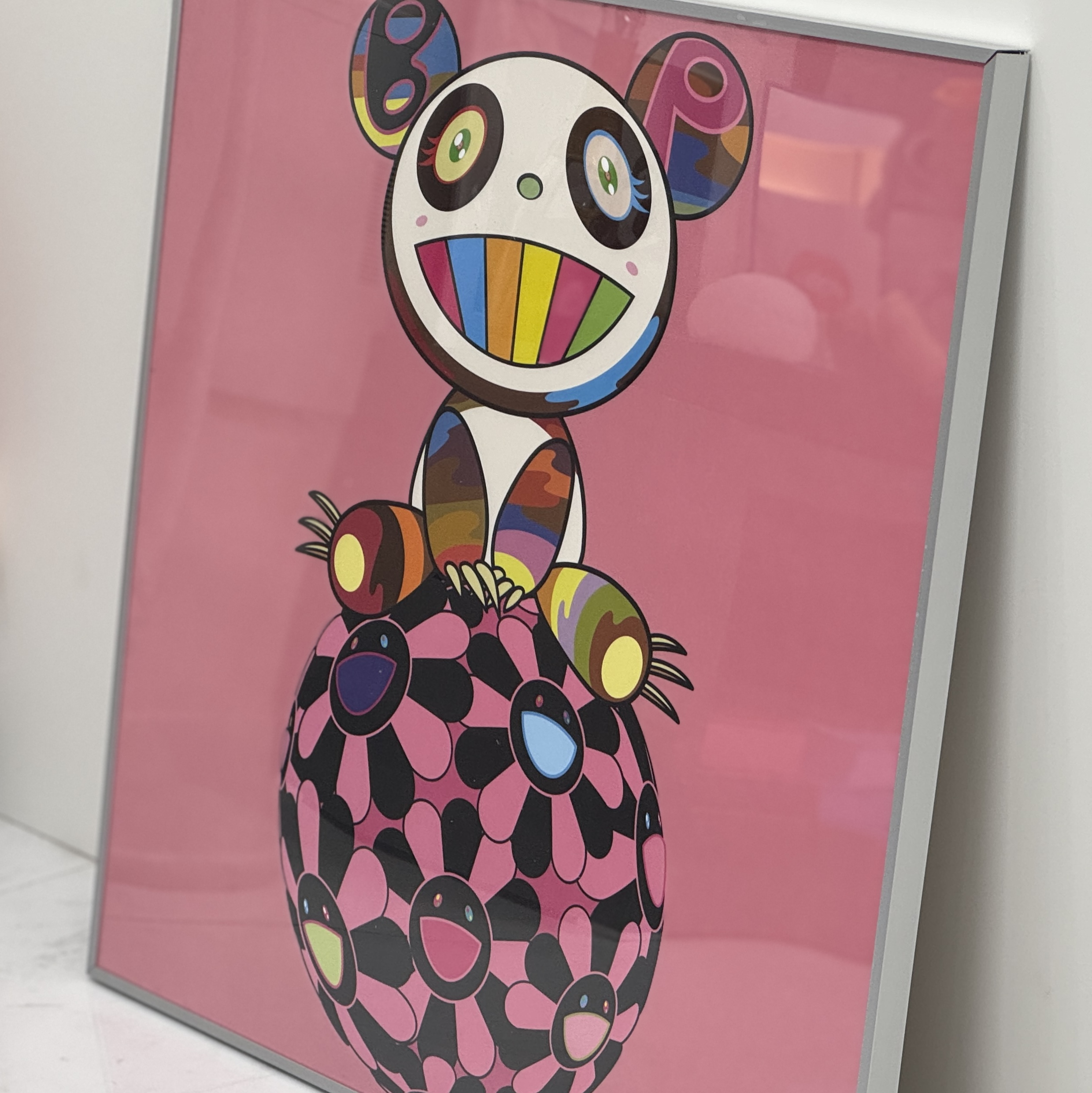 Kaikai Kiki x Blackpink Pandakashi Print Pink 착용 스타일